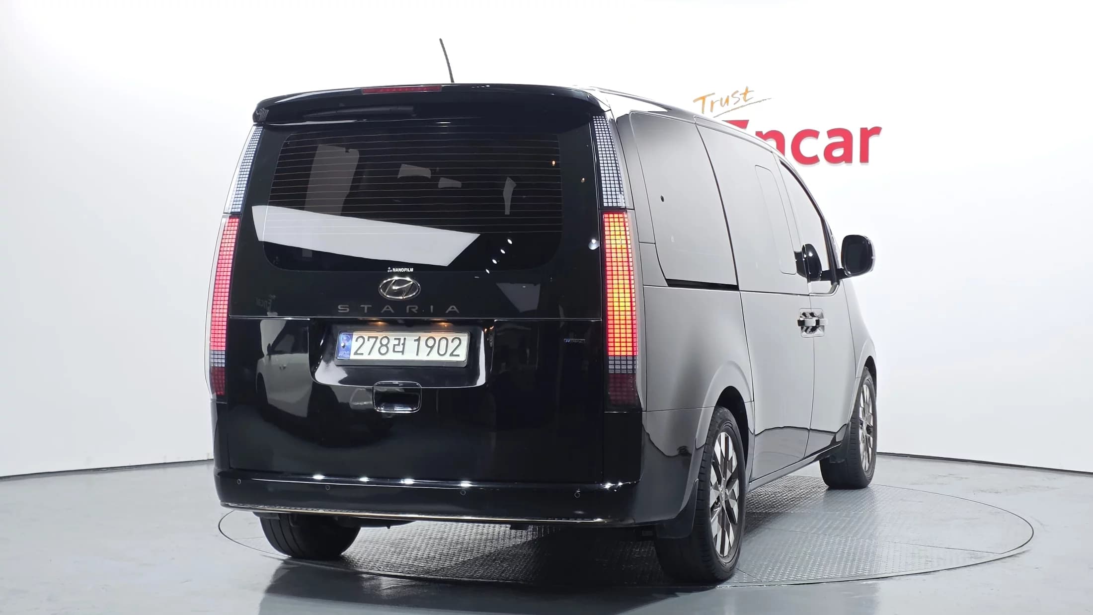 Hyundai Staria 4WD Lounge 9-Seater Inspiration, 2021 г. 83307 км. — фото 2