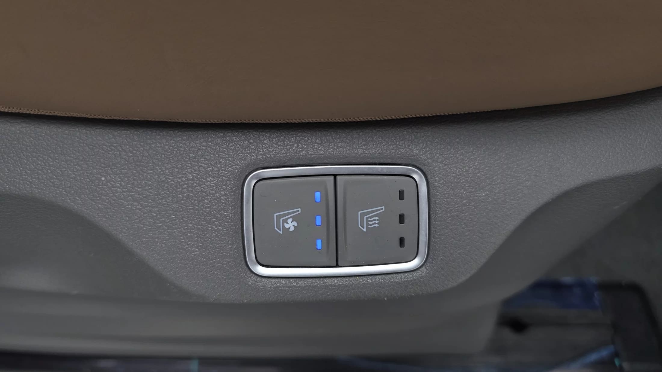 Hyundai Staria 4WD Lounge 9-Seater Inspiration, 2021 г. 83307 км. — фото 19