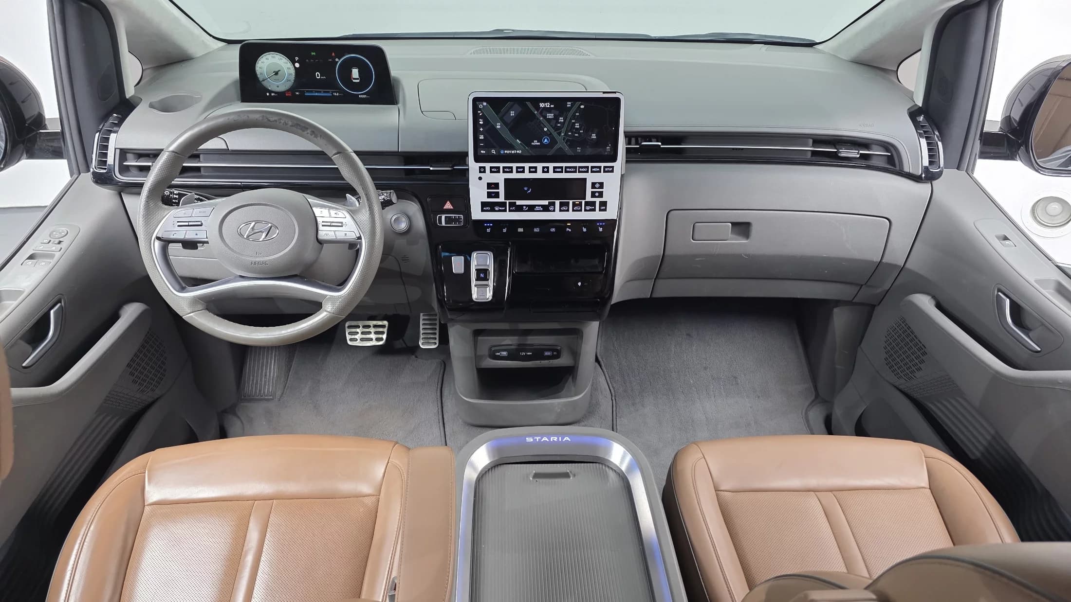 Hyundai Staria 4WD Lounge 9-Seater Inspiration, 2021 г. 83307 км. — фото 7