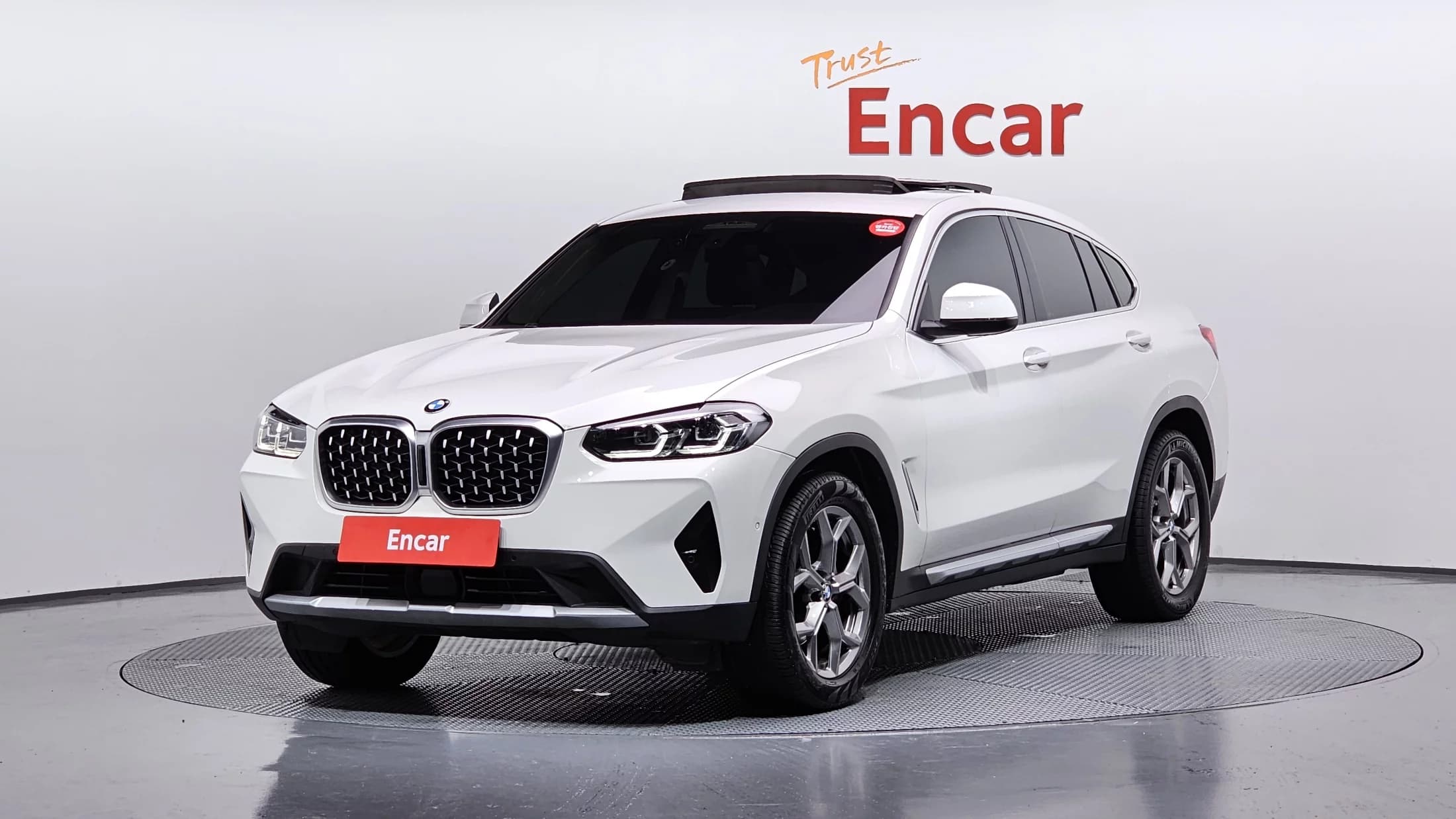 BMW X4 xDrive20i xLine, 2022 г. 90346 км.