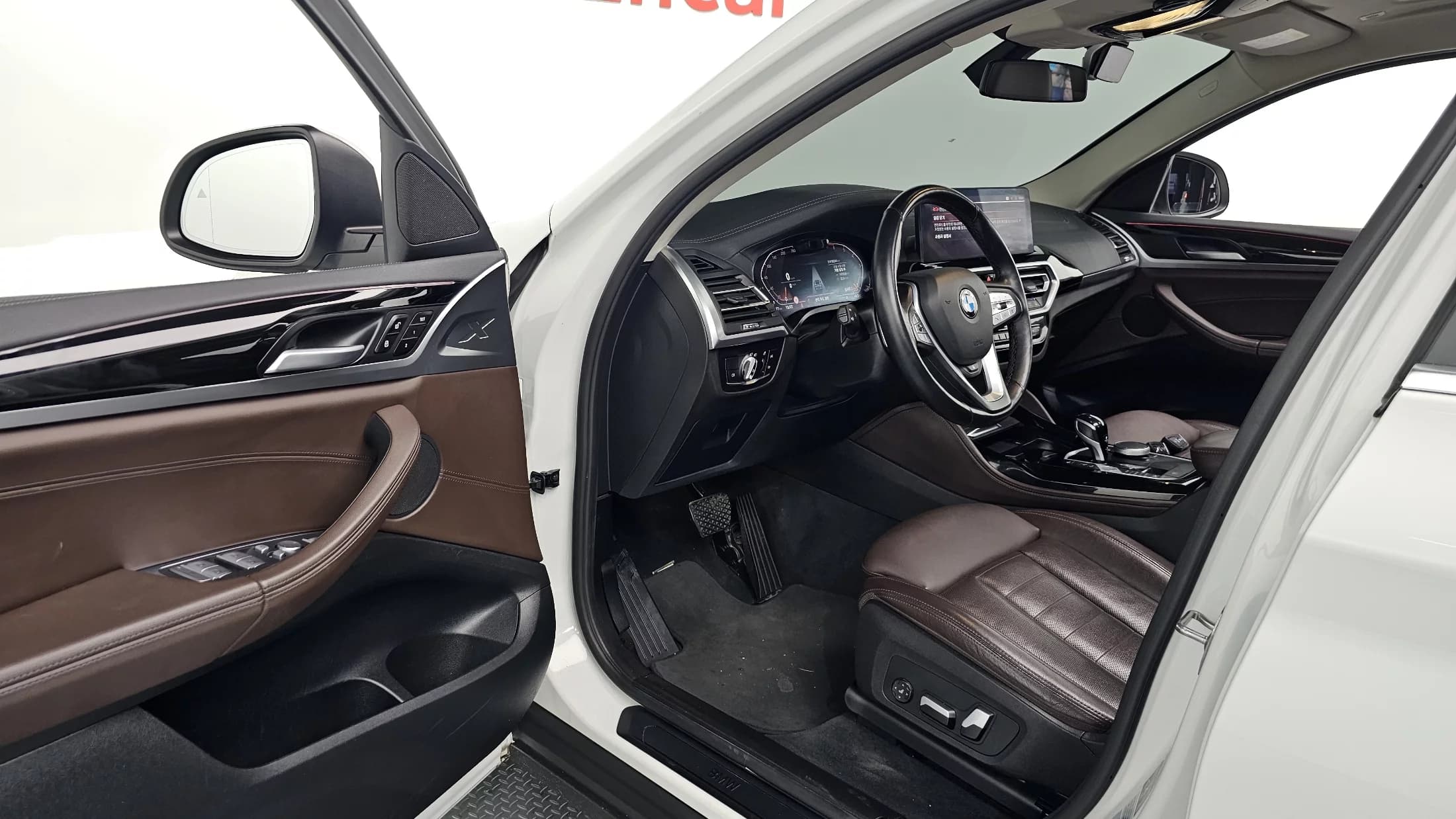 BMW X4 xDrive20i xLine, 2022 г. 90346 км. — фото 12