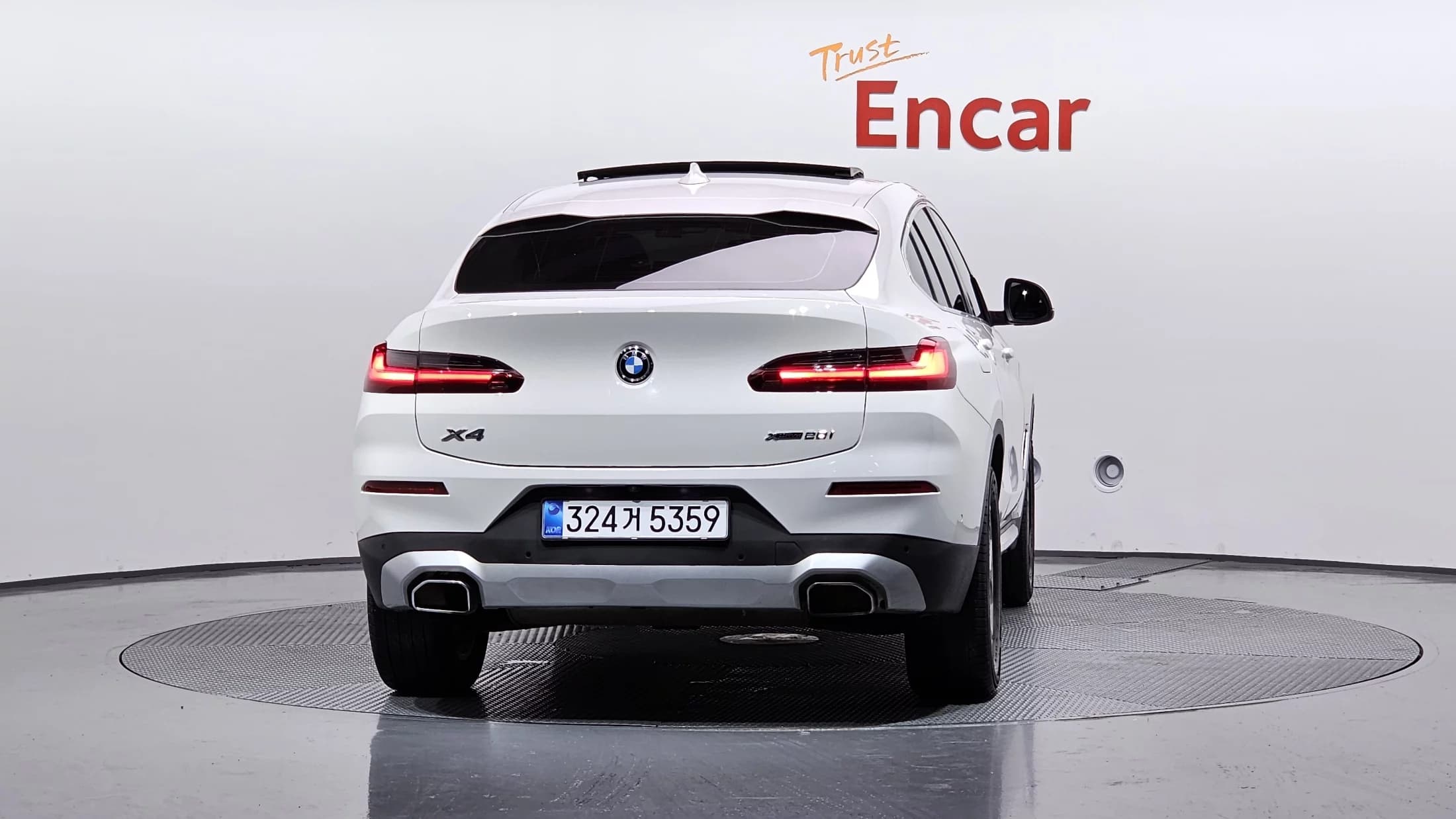 BMW X4 xDrive20i xLine, 2022 г. 90346 км. — фото 4
