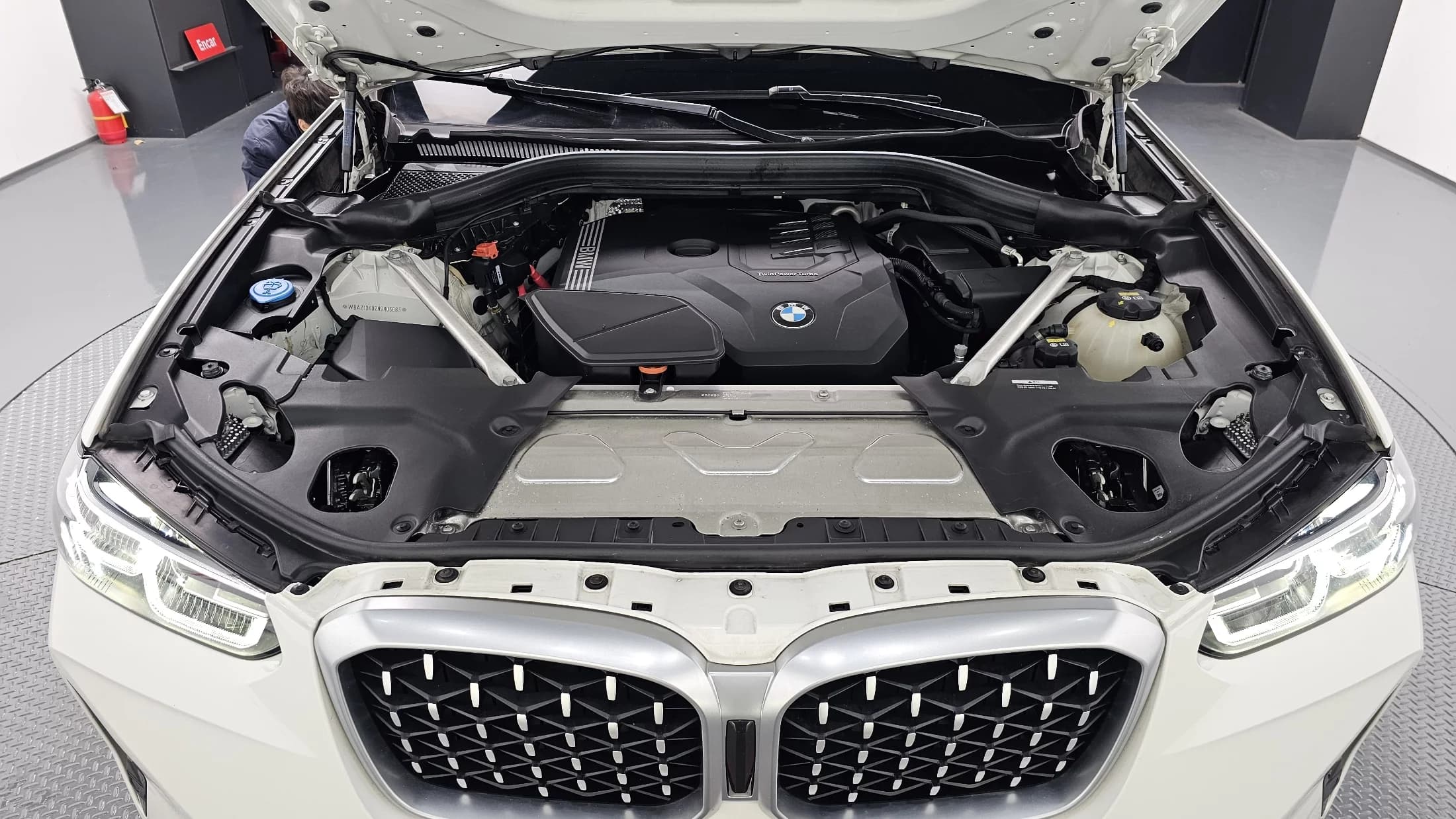 BMW X4 xDrive20i xLine, 2022 г. 90346 км. — фото 6