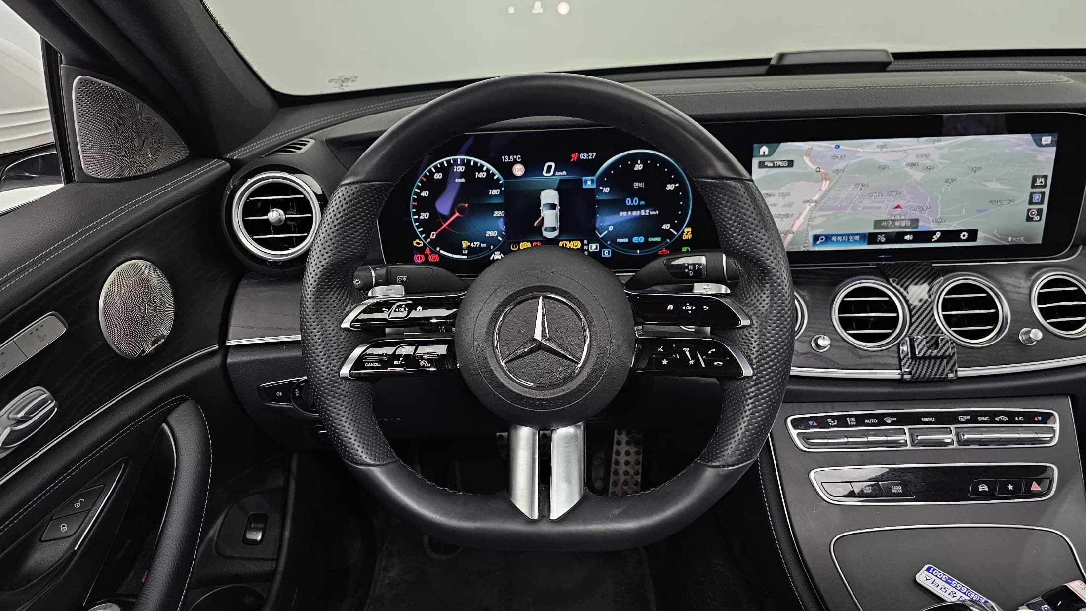 Mercedes-Benz E-Class E220d 4MATIC AMG Line, 2022 г. 111401 км. — фото 13