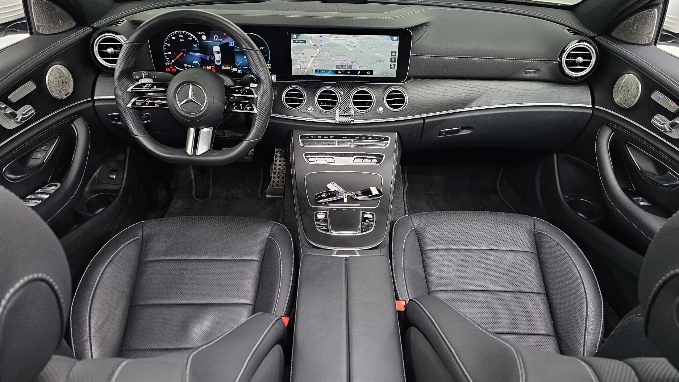 Mercedes-Benz E-Class E220d 4MATIC AMG Line, 2022 г. 111401 км. — фото 7