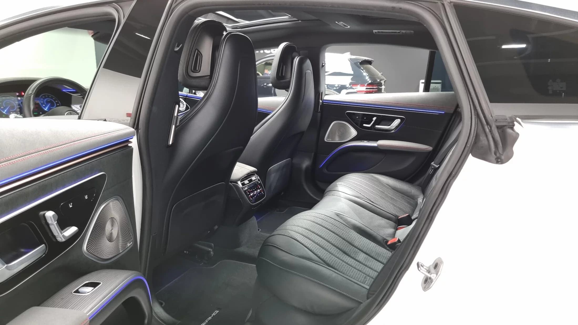 Mercedes-Benz EQS EQS450+, электромобиль, 2022 г. 50974 км. — фото 12