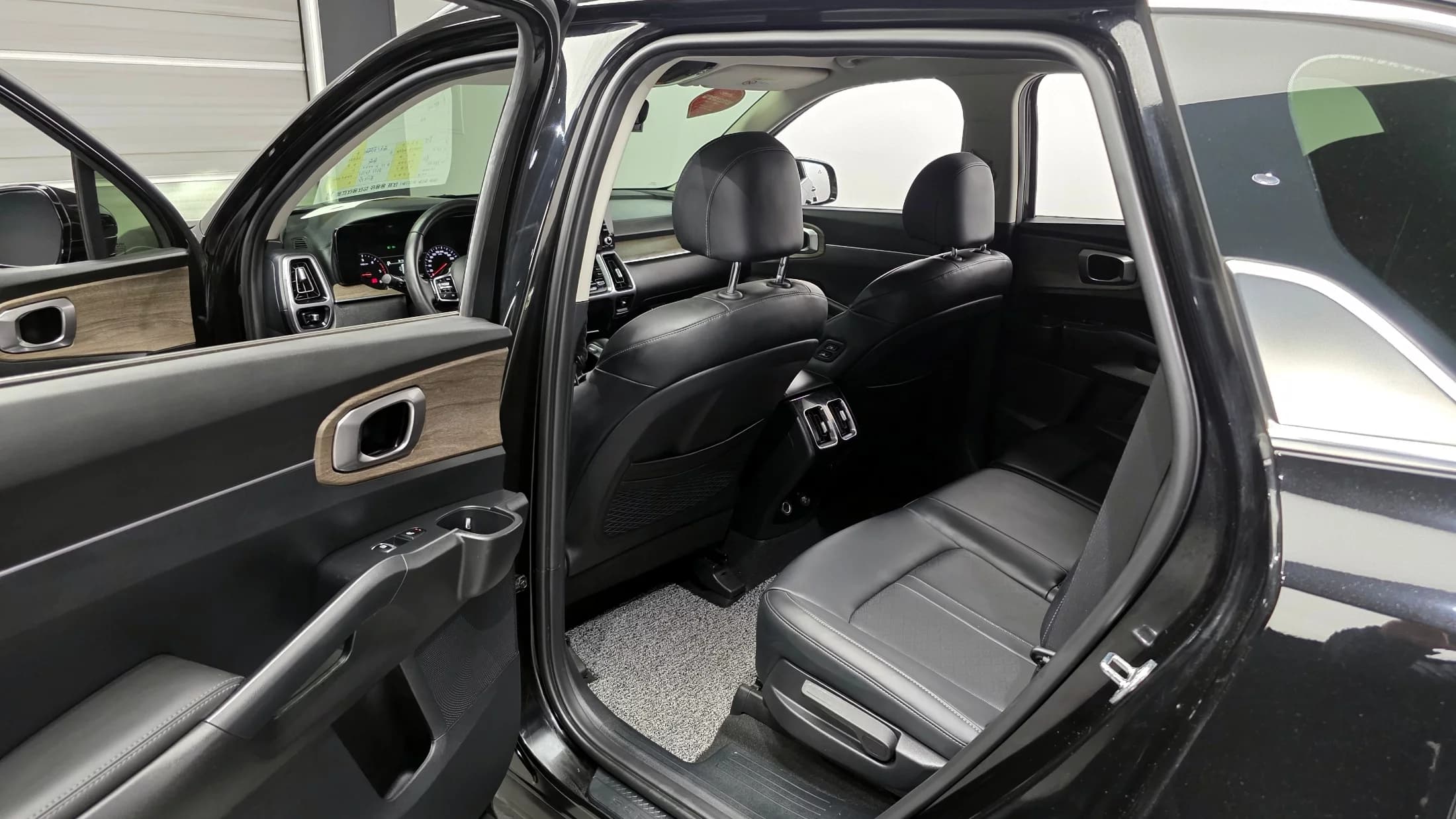Kia Sorento Diesel 2.2 2WD Prestige, 2022 г. 114428 км. — фото 11