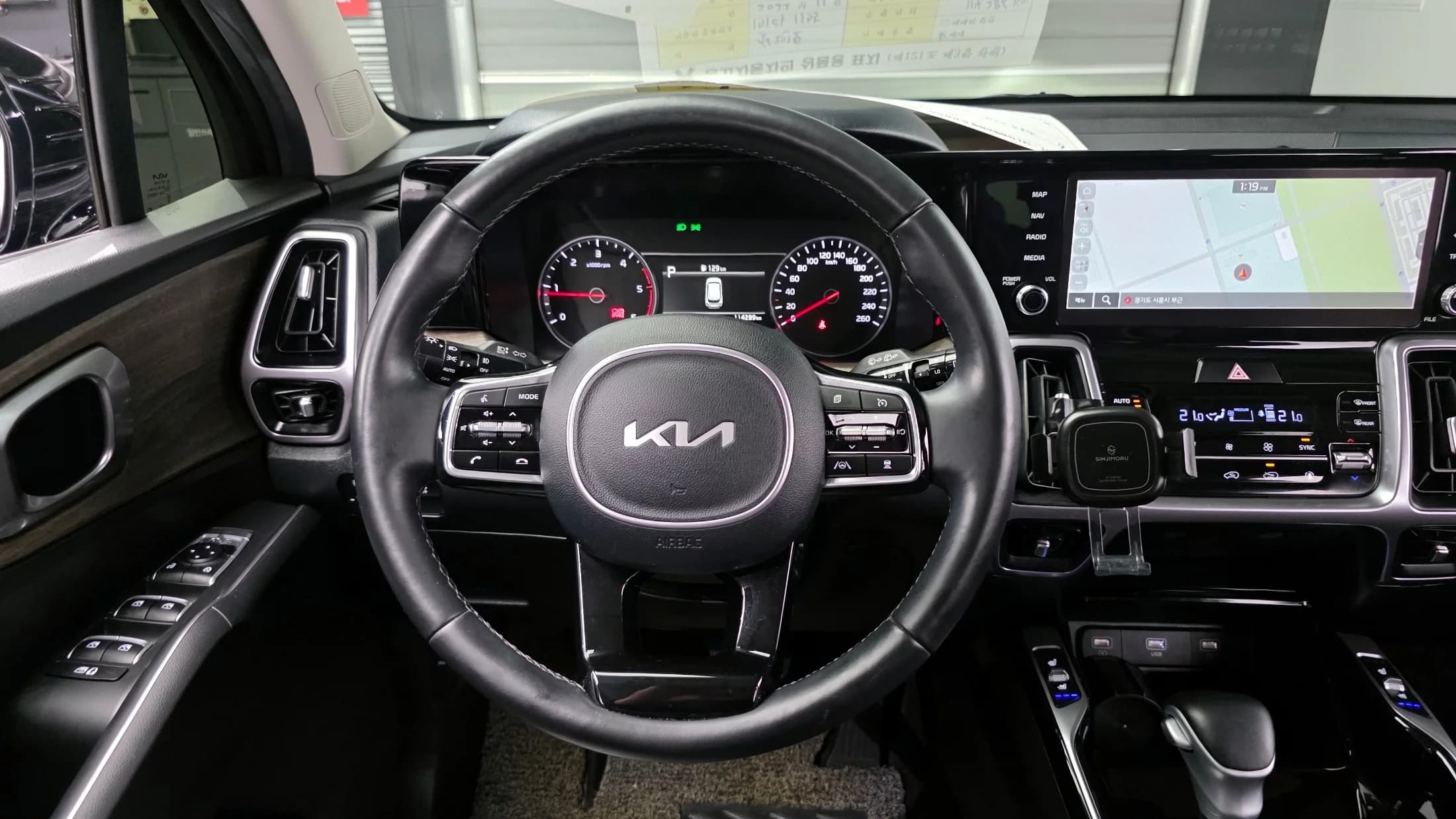 Kia Sorento Diesel 2.2 2WD Prestige, 2022 г. 114428 км. — фото 13