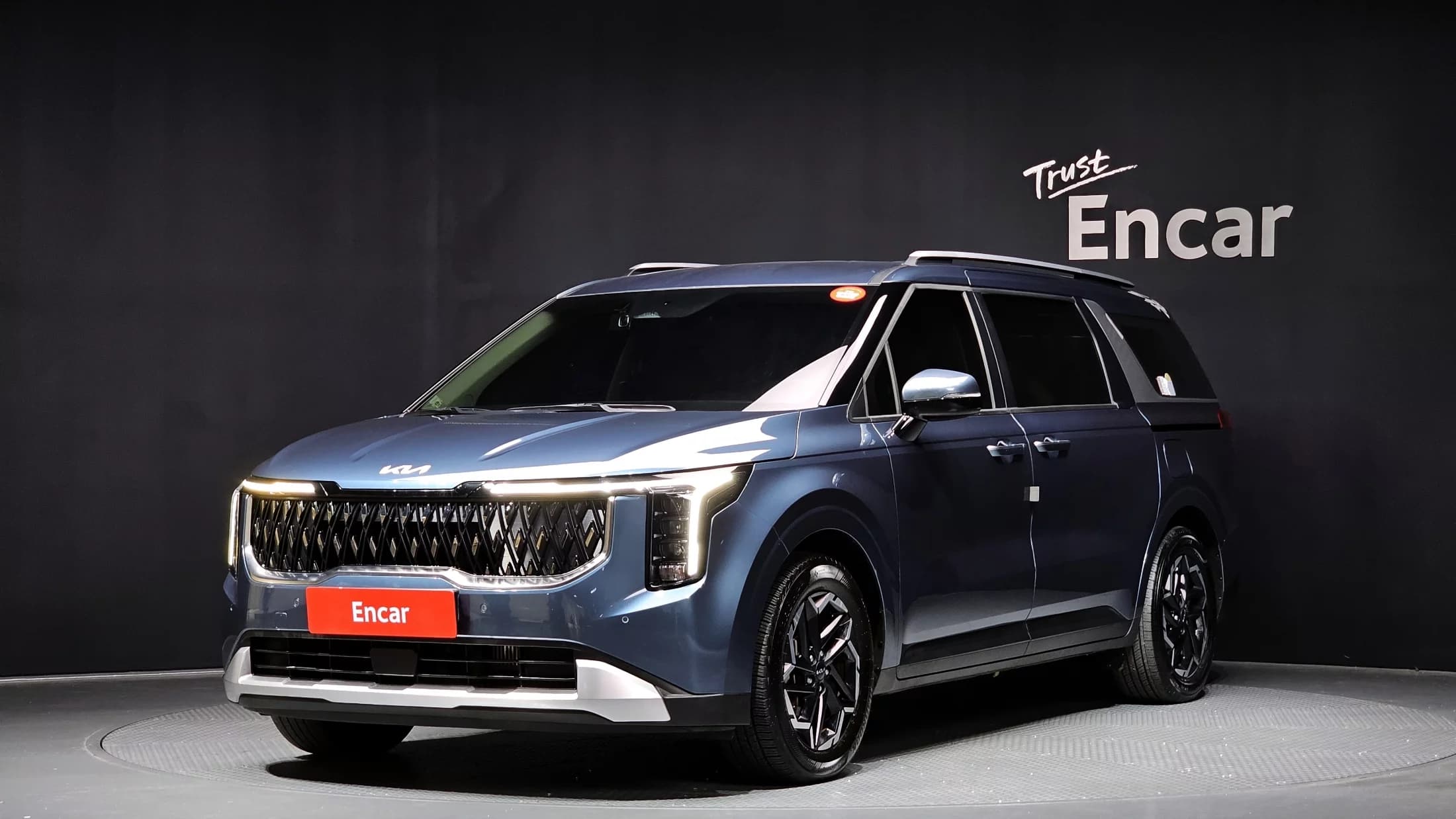 Kia Carnival 9-Seater Prestige, 2024 г. 36564 км.