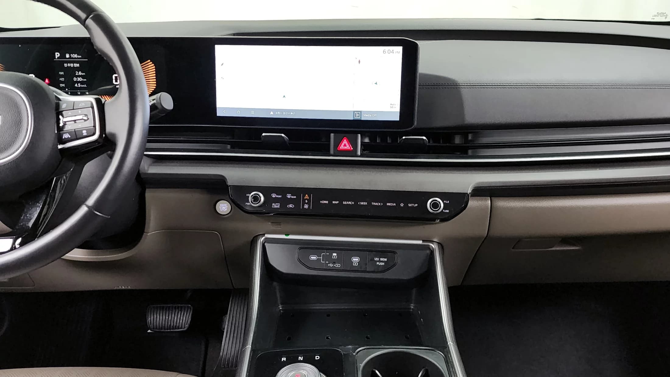 Kia Carnival 9-Seater Prestige, 2024 г. 36564 км. — фото 14