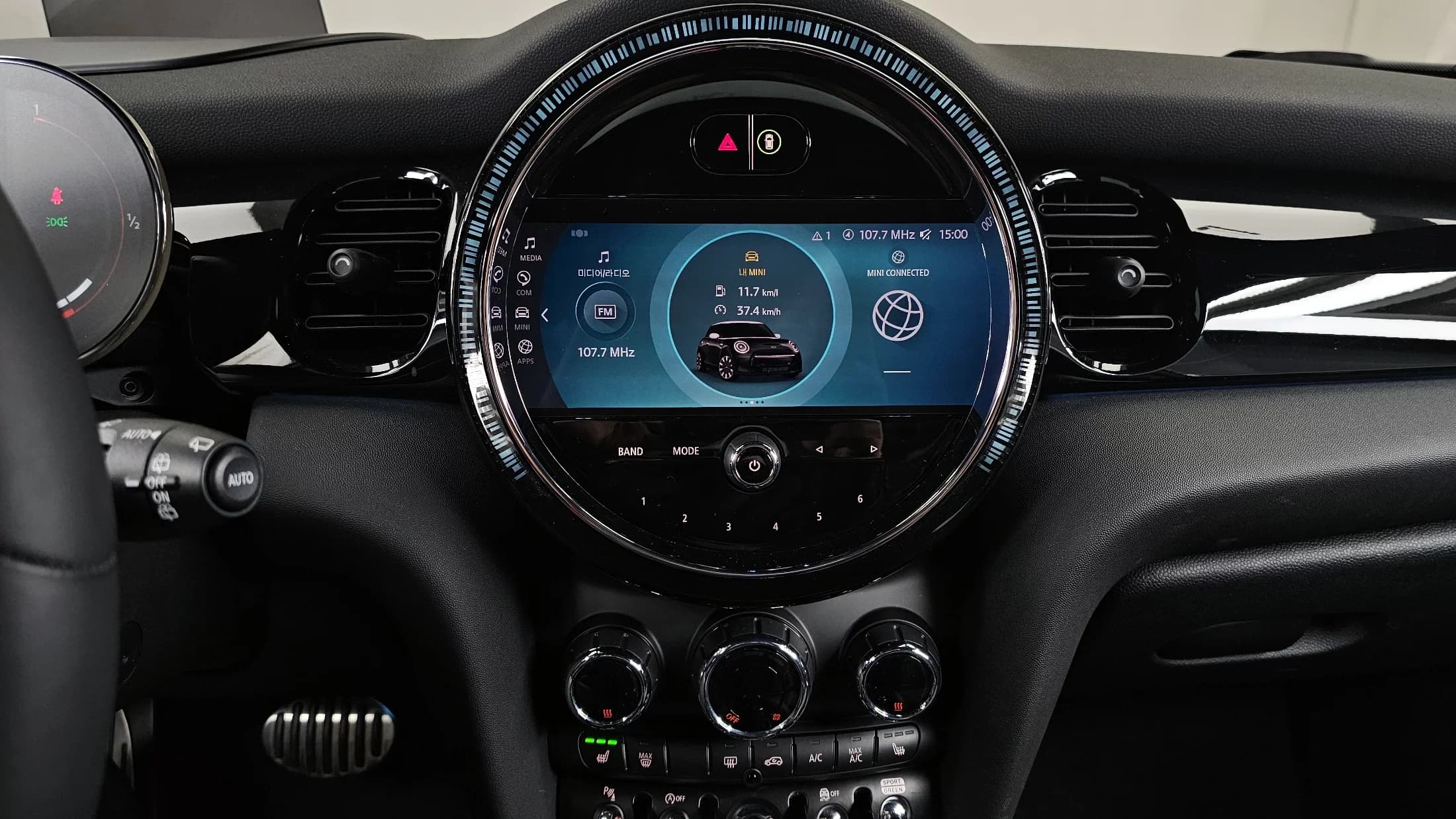 MINI Cooper JCW Pat Moss Edition 3rd, 2023 г. 39375 км. — фото 14