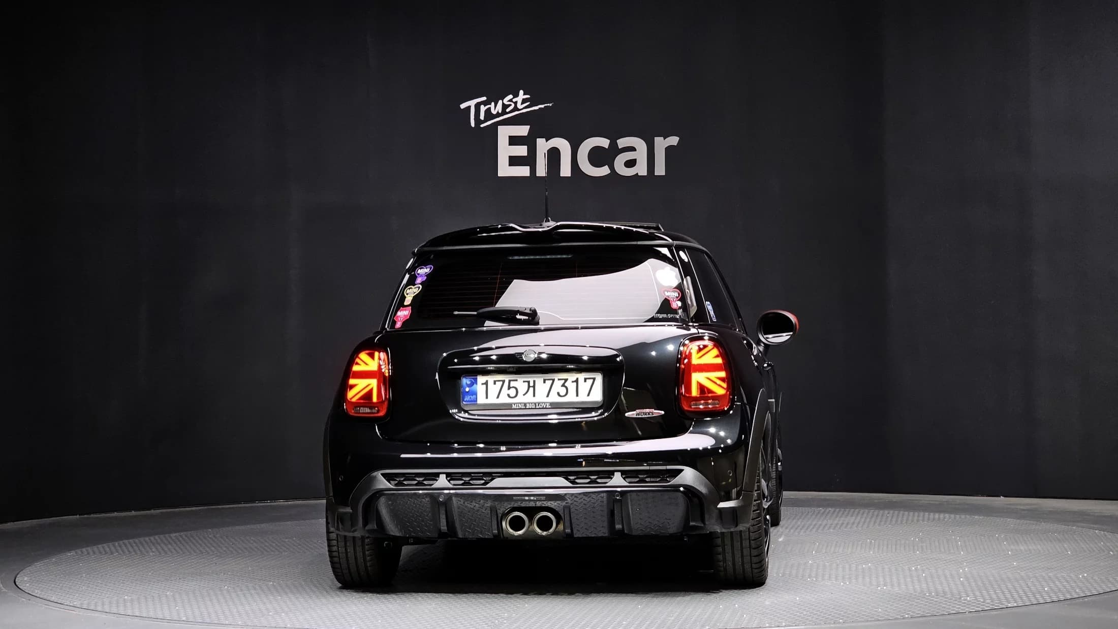 MINI Cooper JCW Pat Moss Edition 3rd, 2023 г. 39375 км. — фото 4