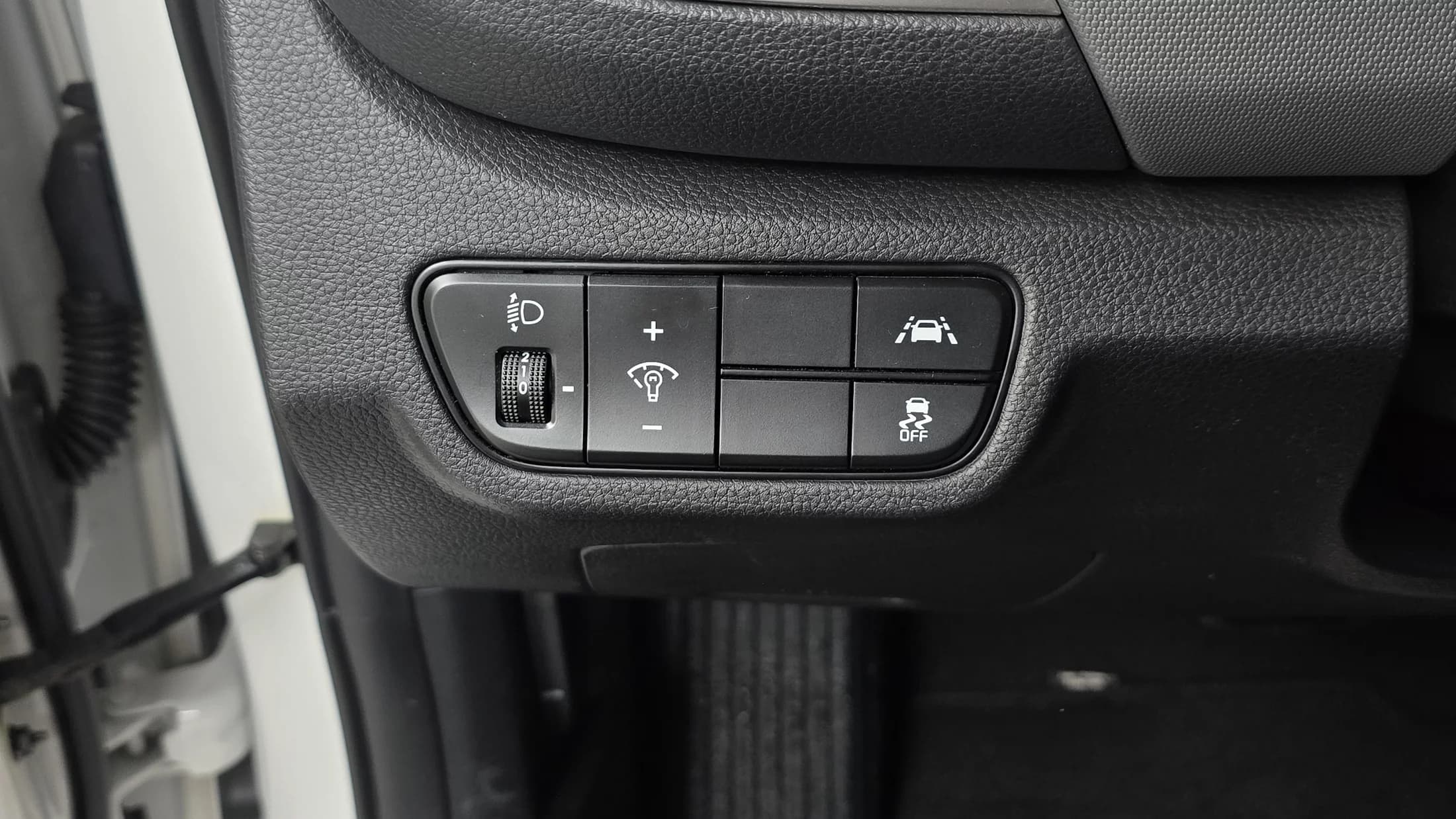 Kia Seltos Gasoline 1.6 Turbo 2WD Trendy, 2022 г. 89946 км. — фото 16