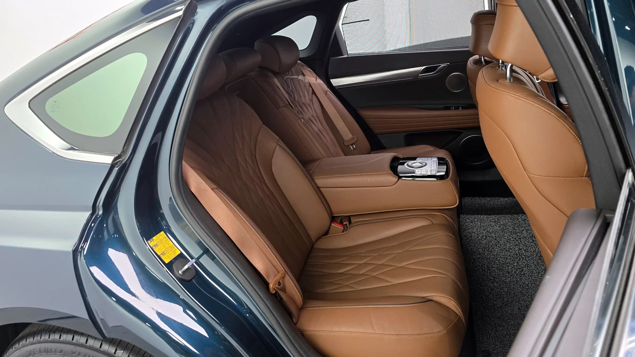 Genesis G80 Gasoline 2.5 Turbo AWD, 2021 г. 67838 км. — фото 12