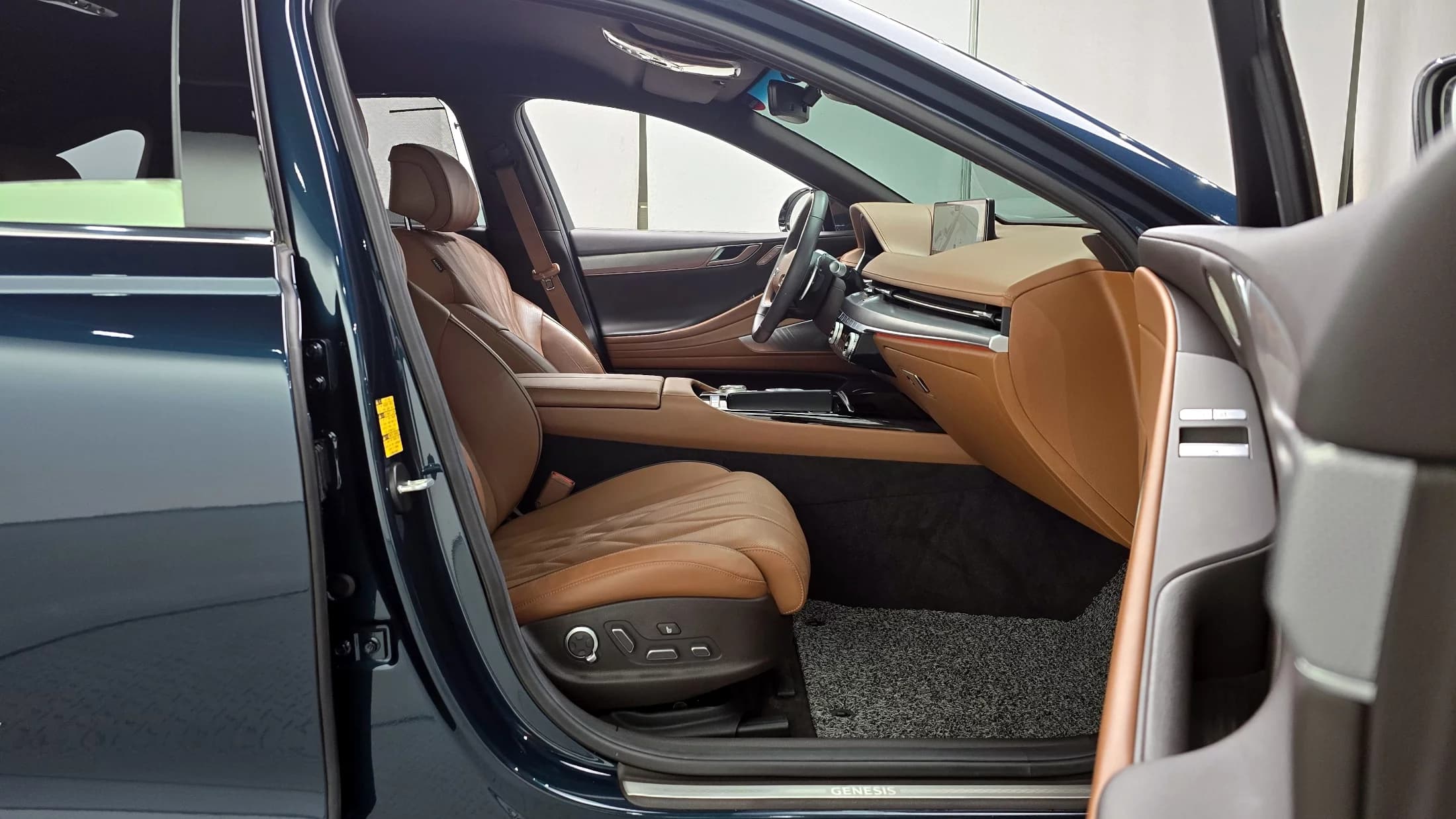 Genesis G80 Gasoline 2.5 Turbo AWD, 2021 г. 67838 км. — фото 10