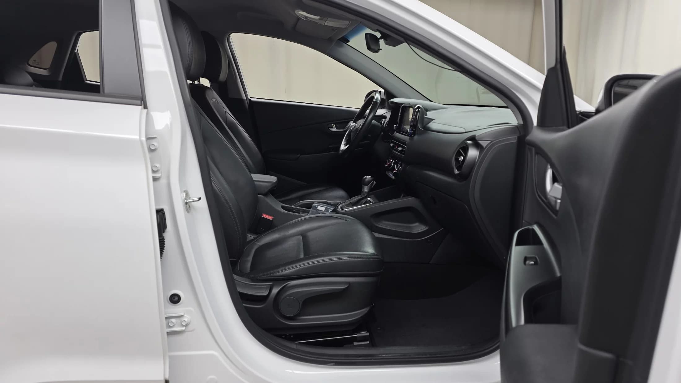 Hyundai Kona Gasoline 1.6 Turbo 2WD Smart, 2021 г. 129787 км. — фото 11