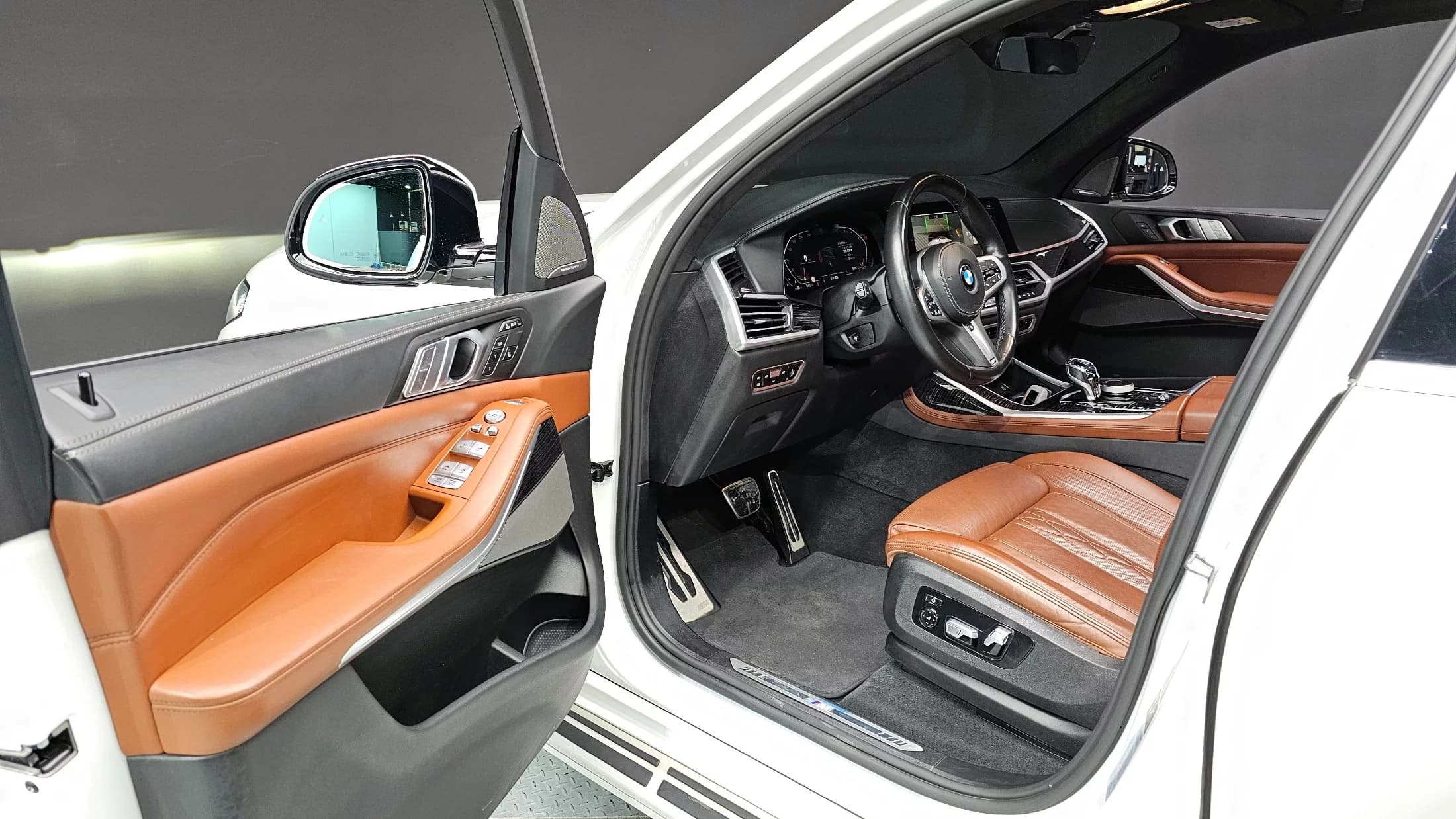 BMW X7 xDrive 40i M Sport 6STR, 2021 г. 72945 км. — фото 10