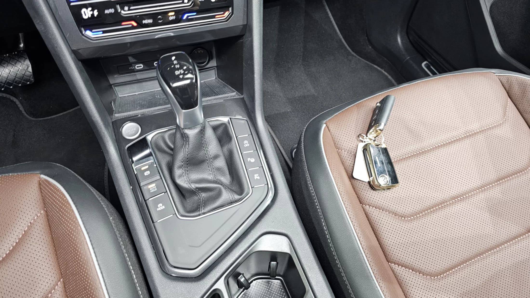 Volkswagen TIGUAN 2.0 TSI Prestige, 2023 г. 14150 км. — фото 9