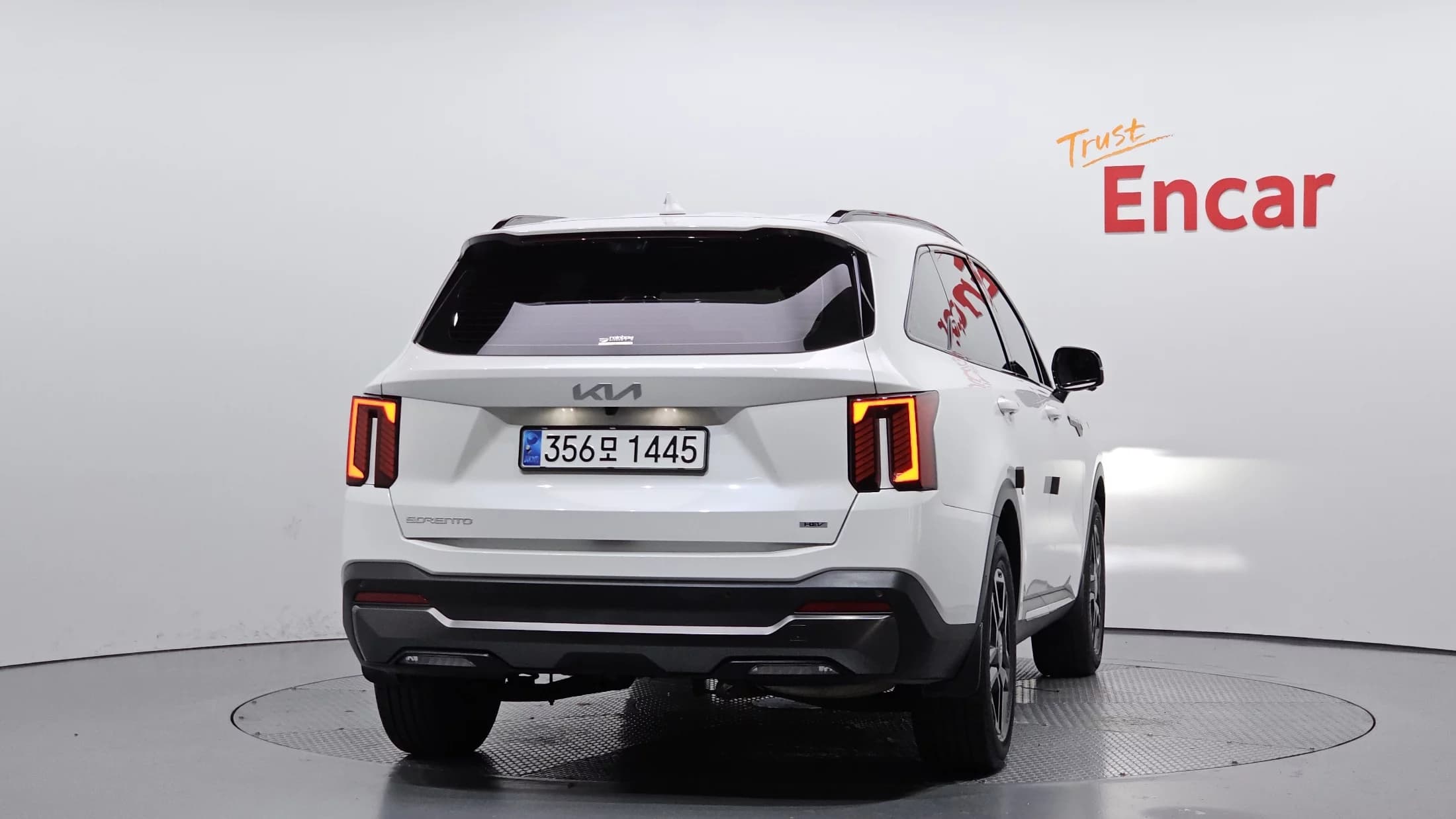 Kia Sorento HEV 1.6 2WD Gravity, гибрид, 2023 г. 28501 км. — фото 4