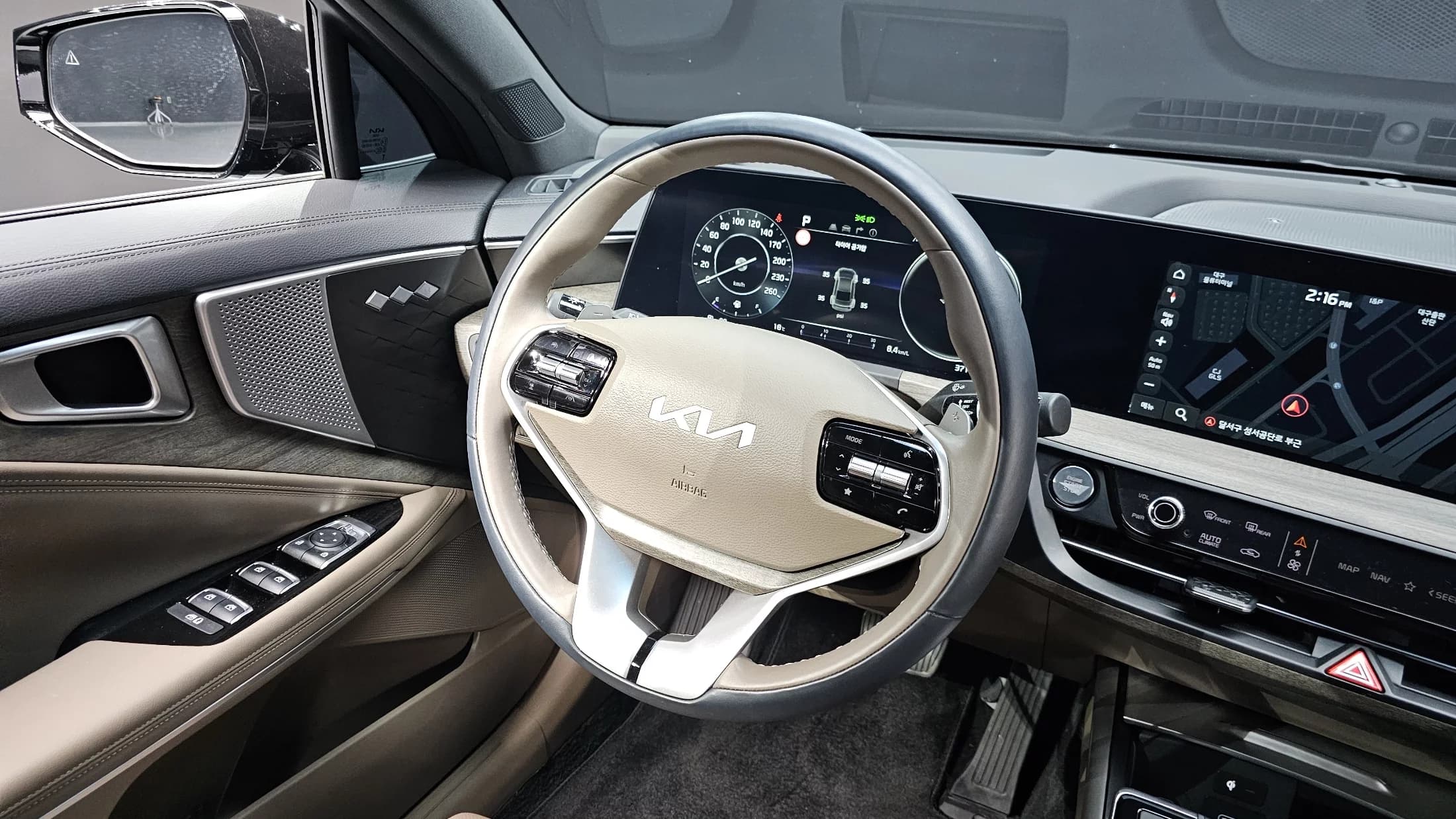 Kia K8 2.5 Gasoline 2WD Noblesse, 2024 г. 3753 км. — фото 13