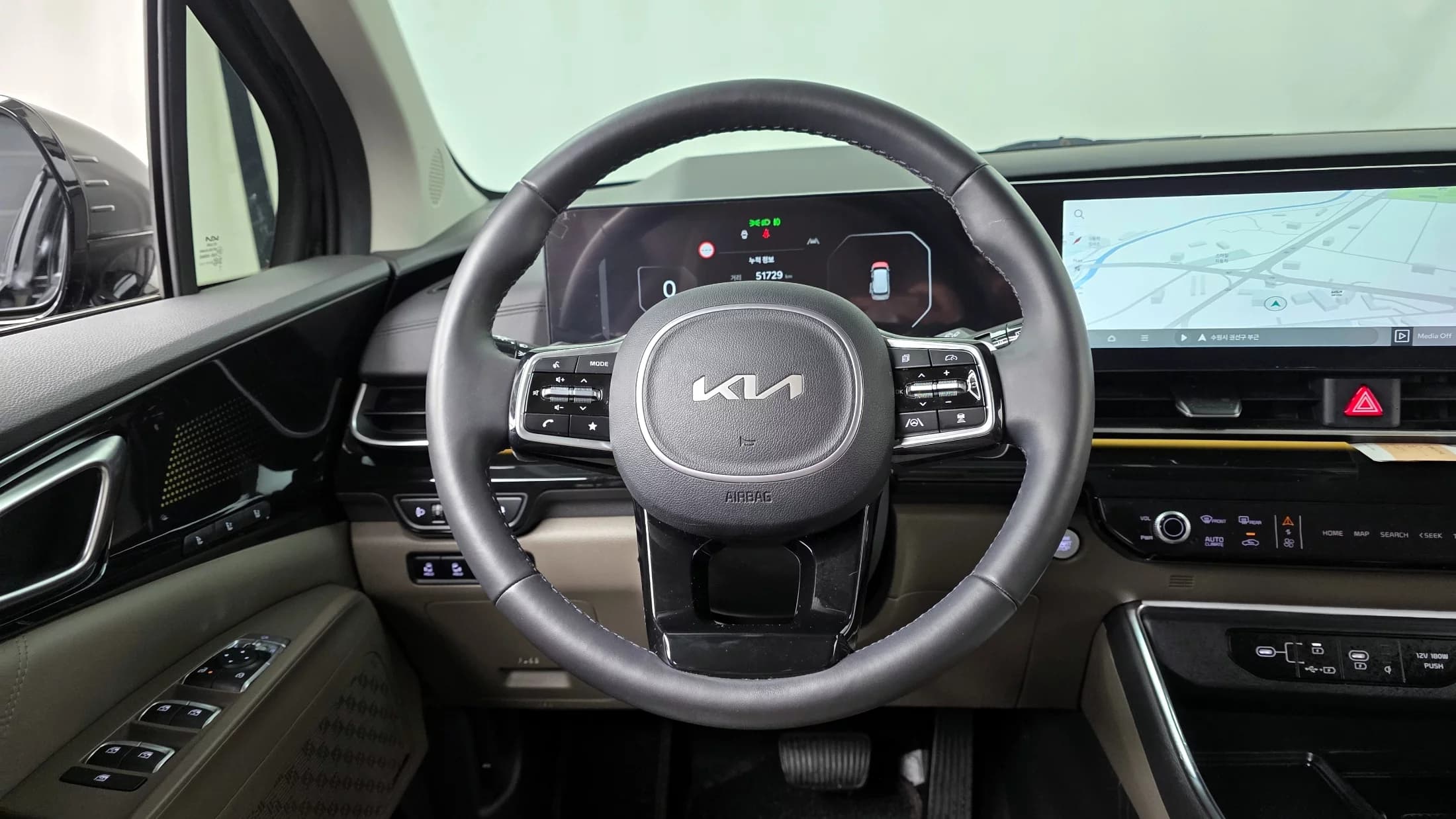 Kia Carnival HEV 9seater Gravity, гибрид, 2024 г. 51788 км. — фото 13