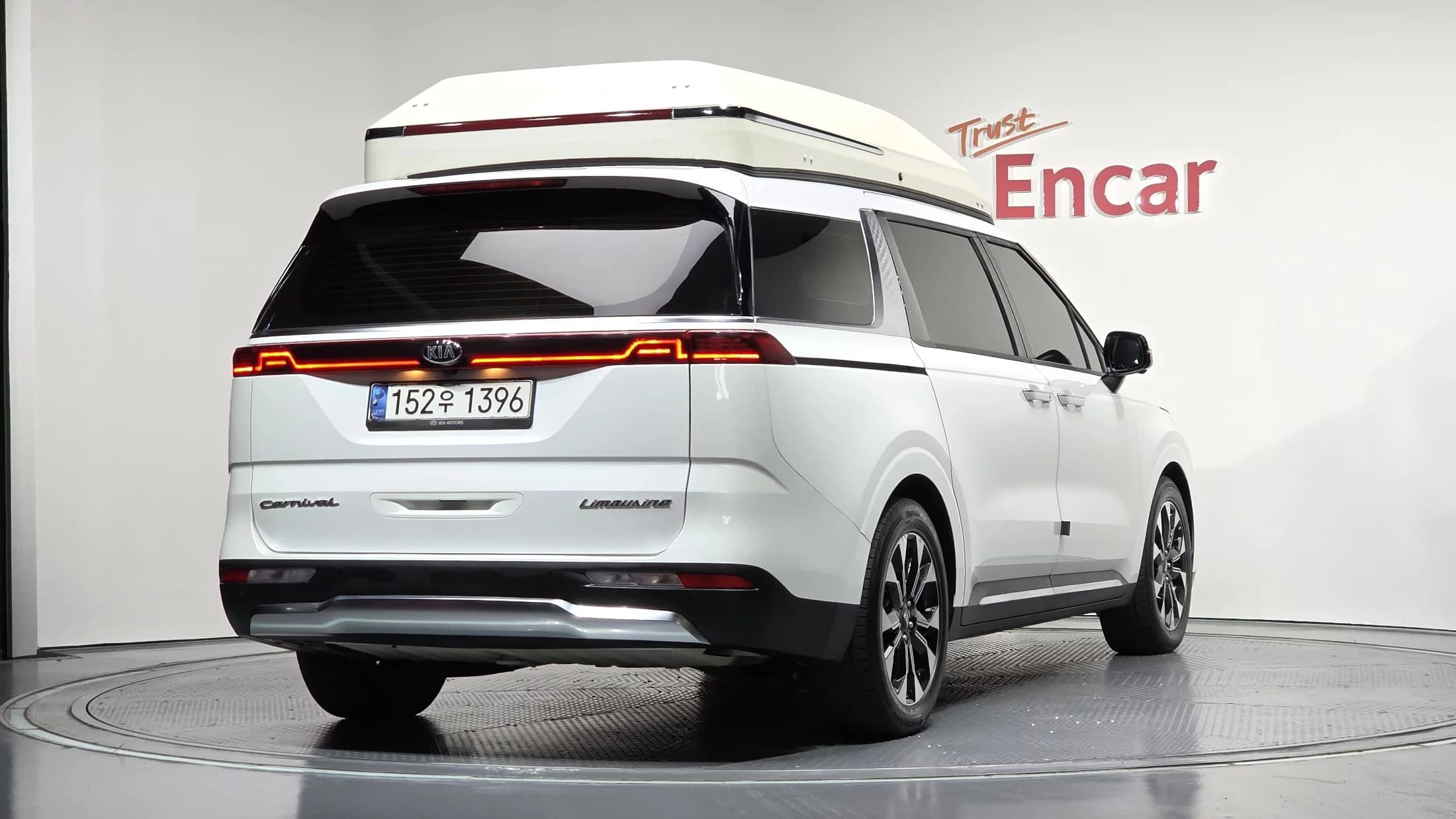 Kia Carnival 7-Seater Signature, 2021 г. 95971 км. — фото 2