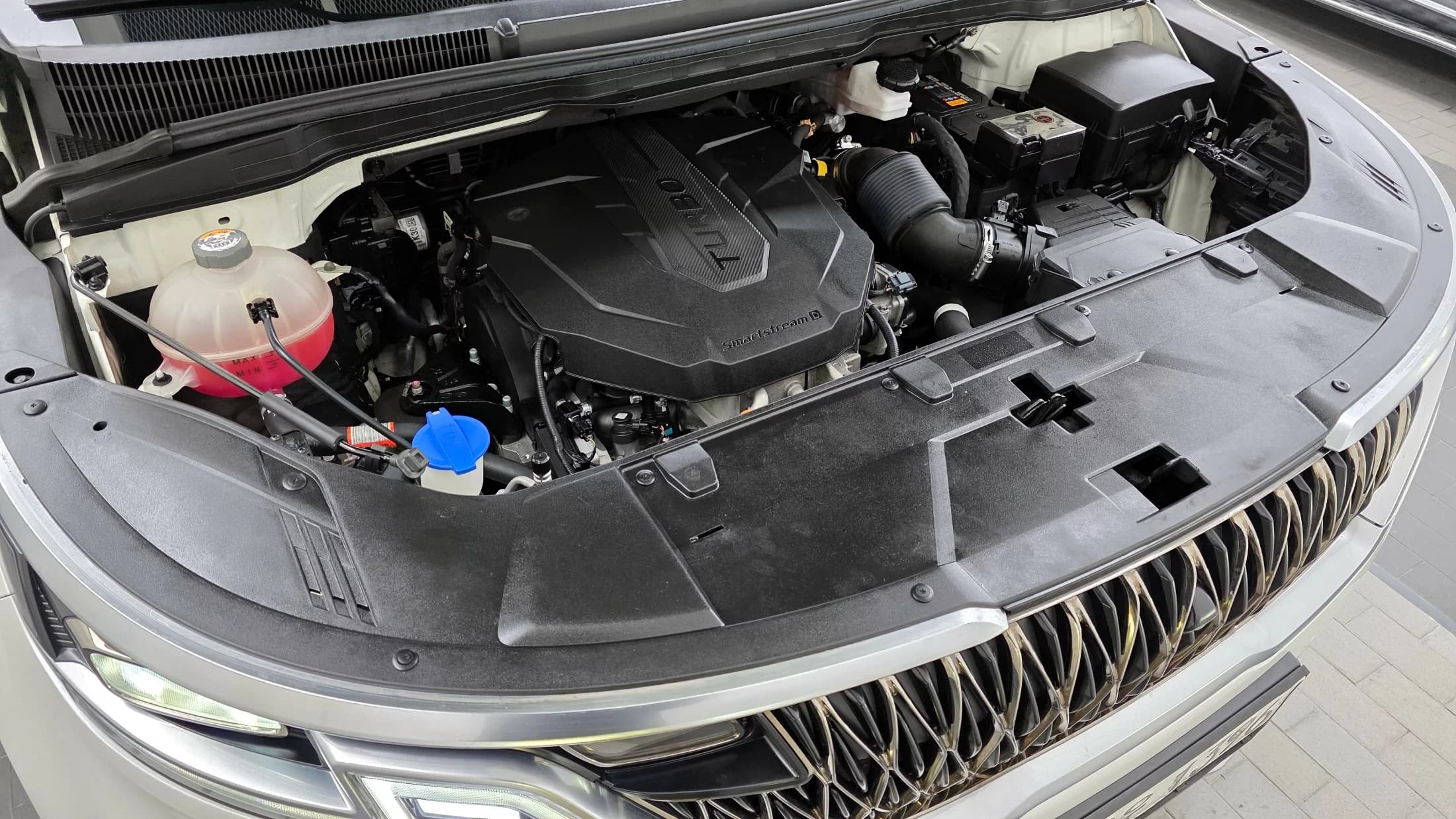 Kia Carnival 7-Seater Signature, 2021 г. 95971 км. — фото 6