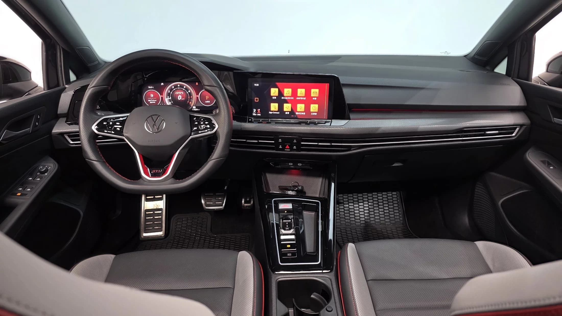 Volkswagen GOLF 2.0 GTI, 2024 г. 17933 км. — фото 6
