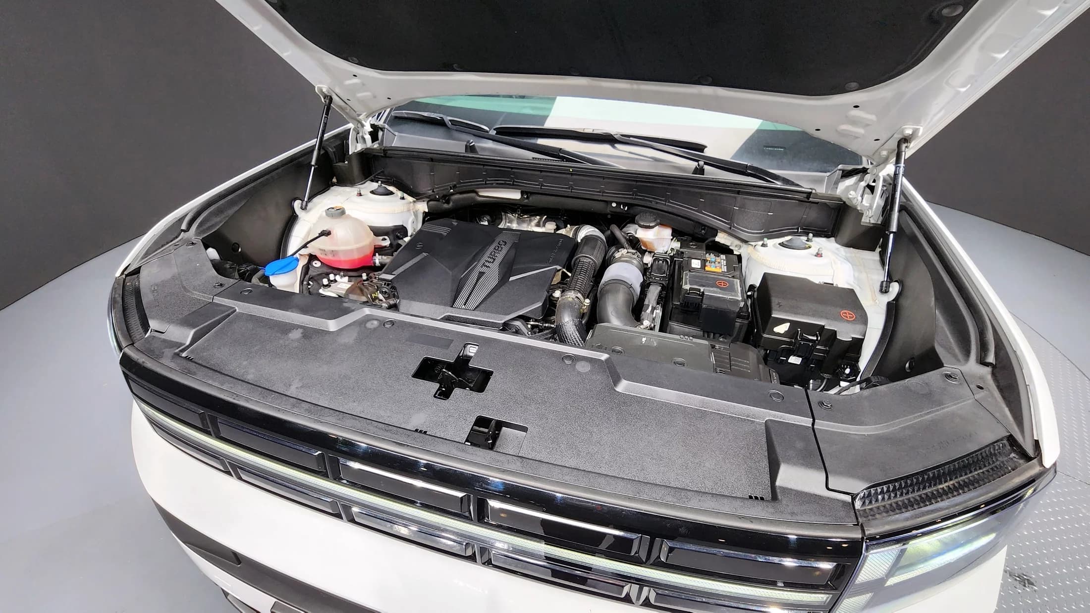 Hyundai Santa Fe Gasoline 2.5T 4WD Prestige, 2024 г. 36975 км. — фото 6
