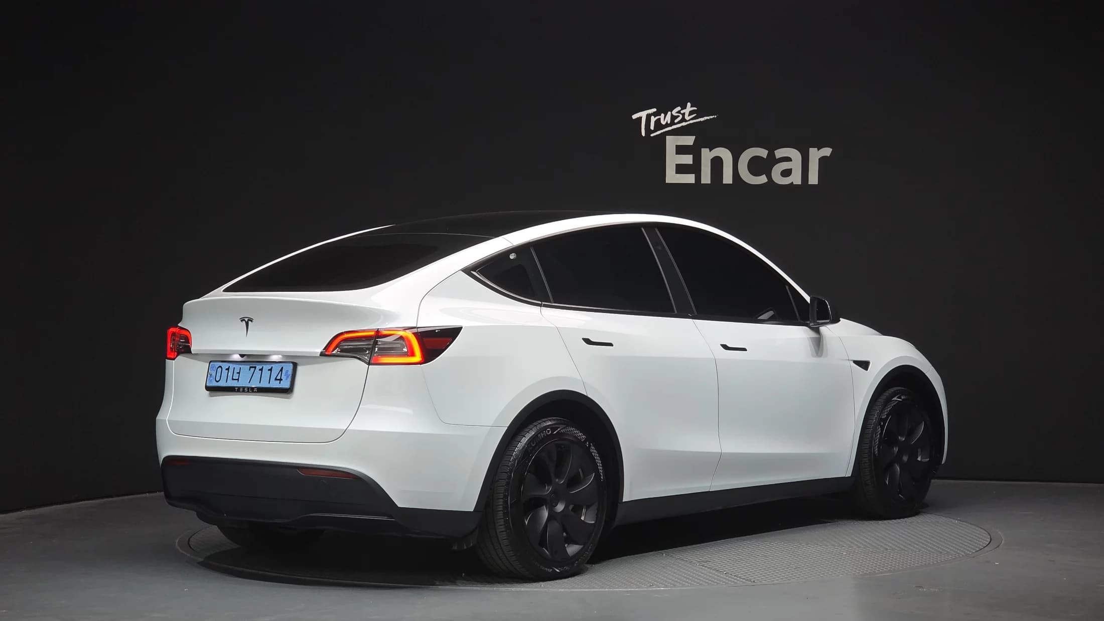 Tesla Model Y RWD, электромобиль, 2024 г. 21156 км. — фото 2