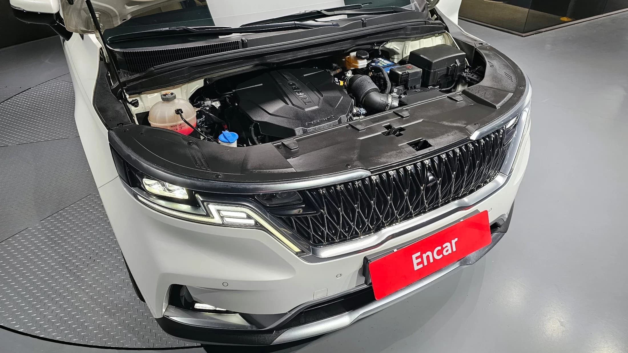 Kia Carnival 7-Seater Signature, 2021 г. 67753 км. — фото 6