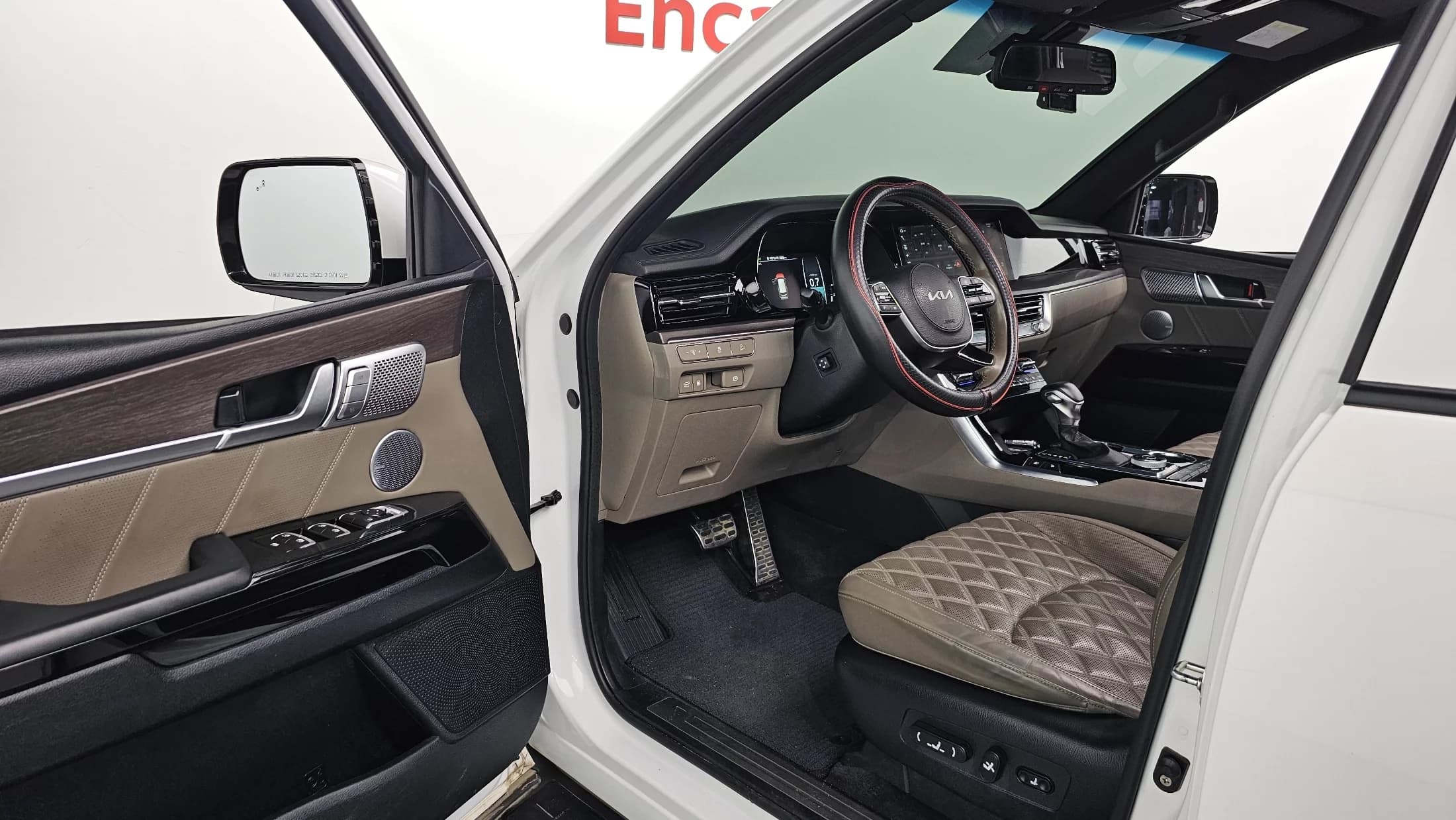 Kia Mohave Diesel 3.0 4WD 5-Seater Masters, 2022 г. 40512 км. — фото 12