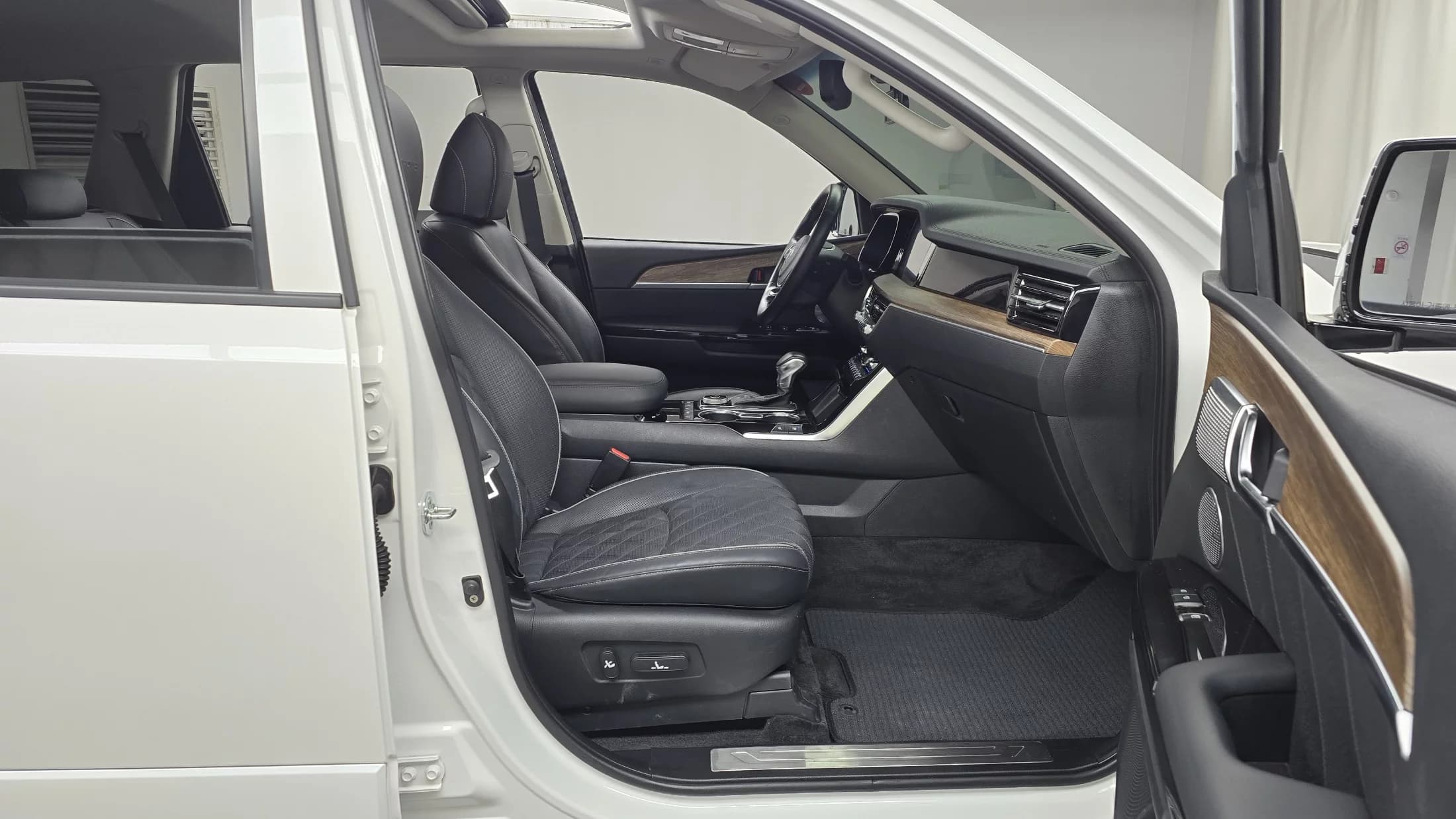 Kia Mohave Diesel 3.0 4WD 5-Seater Masters, 2021 г. 173533 км. — фото 11