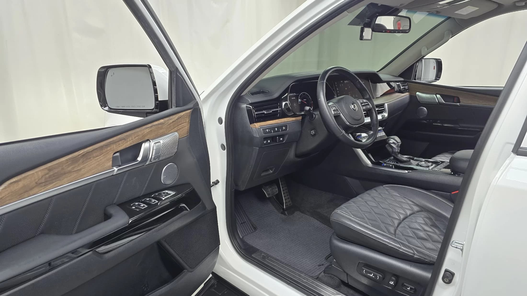 Kia Mohave Diesel 3.0 4WD 5-Seater Masters, 2021 г. 173533 км. — фото 10