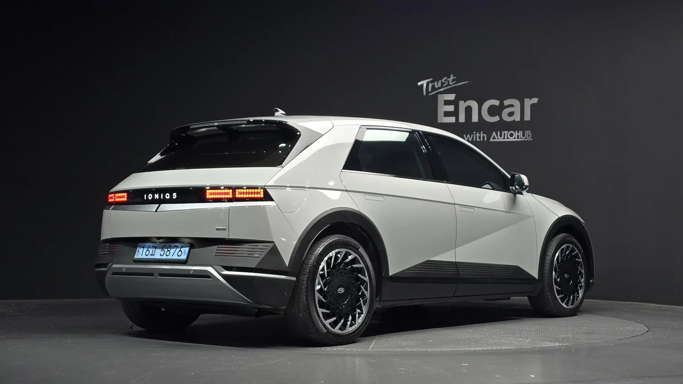 Hyundai Ioniq 5 Long Range AWD Exclusive, электромобиль, 2022 г. 110656 км. — фото 2