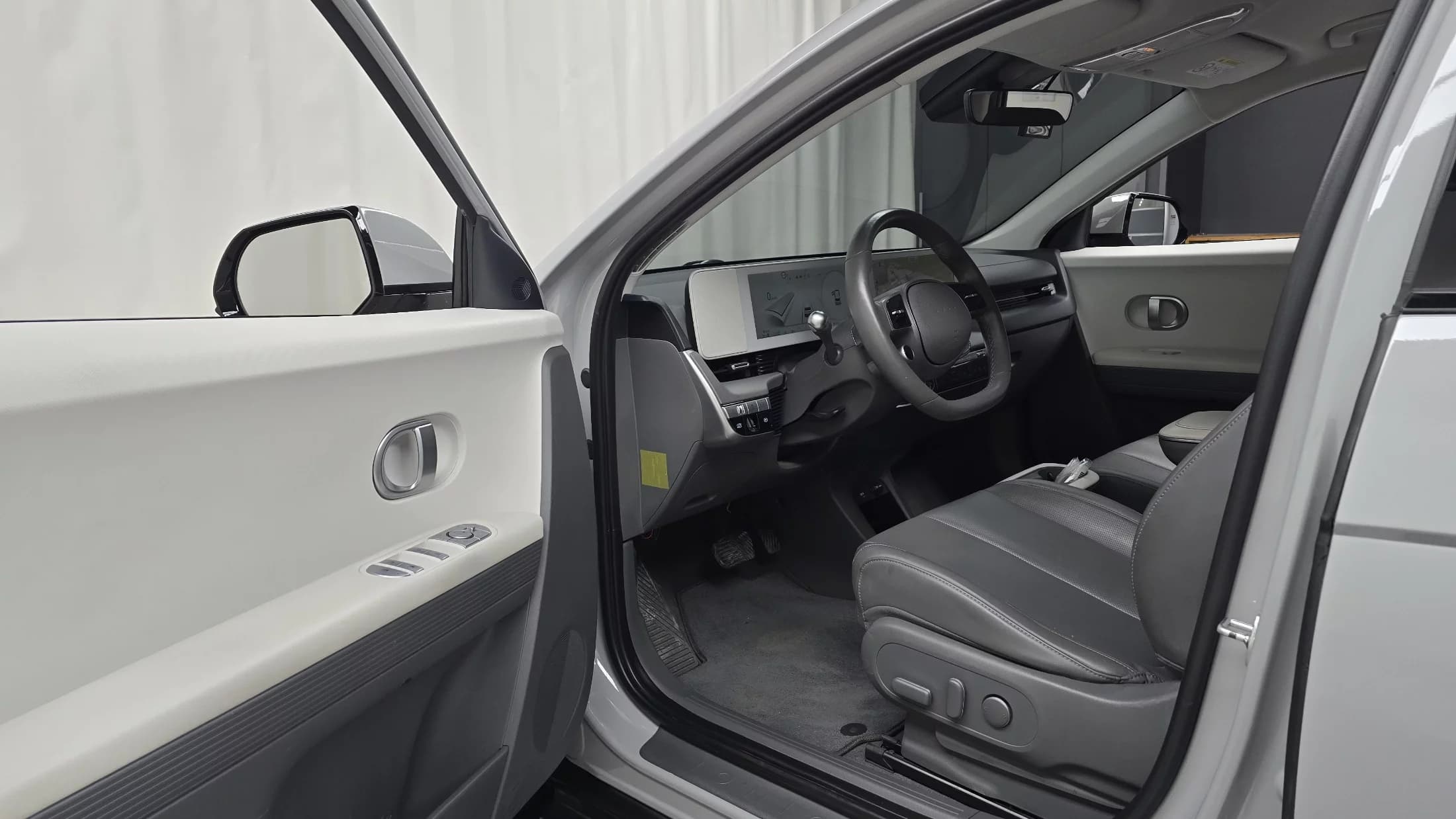 Hyundai Ioniq 5 Long Range AWD Exclusive, электромобиль, 2022 г. 110656 км. — фото 11