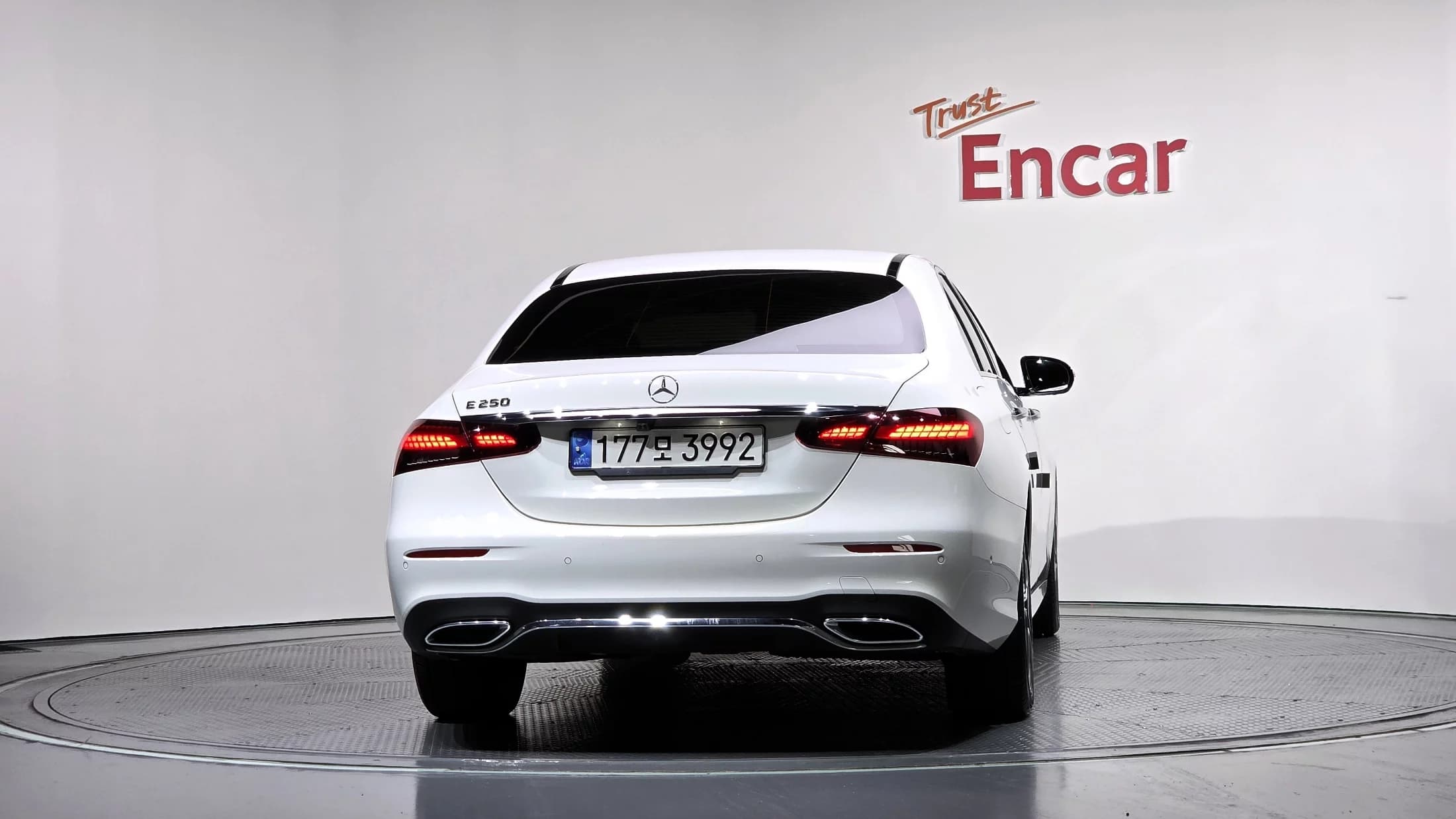 Mercedes-Benz E-Class E250 AMG Line, 2022 г. 27749 км. — фото 4