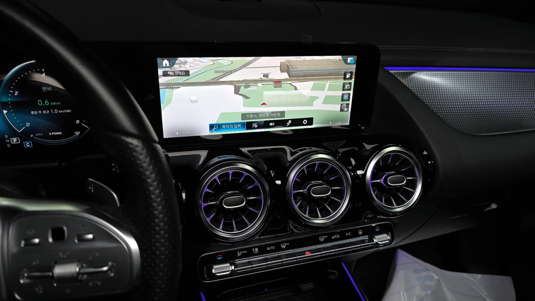 Mercedes-Benz EQA EQA250 AMG Package Plus, электромобиль, 2022 г. 35806 км. — фото 14