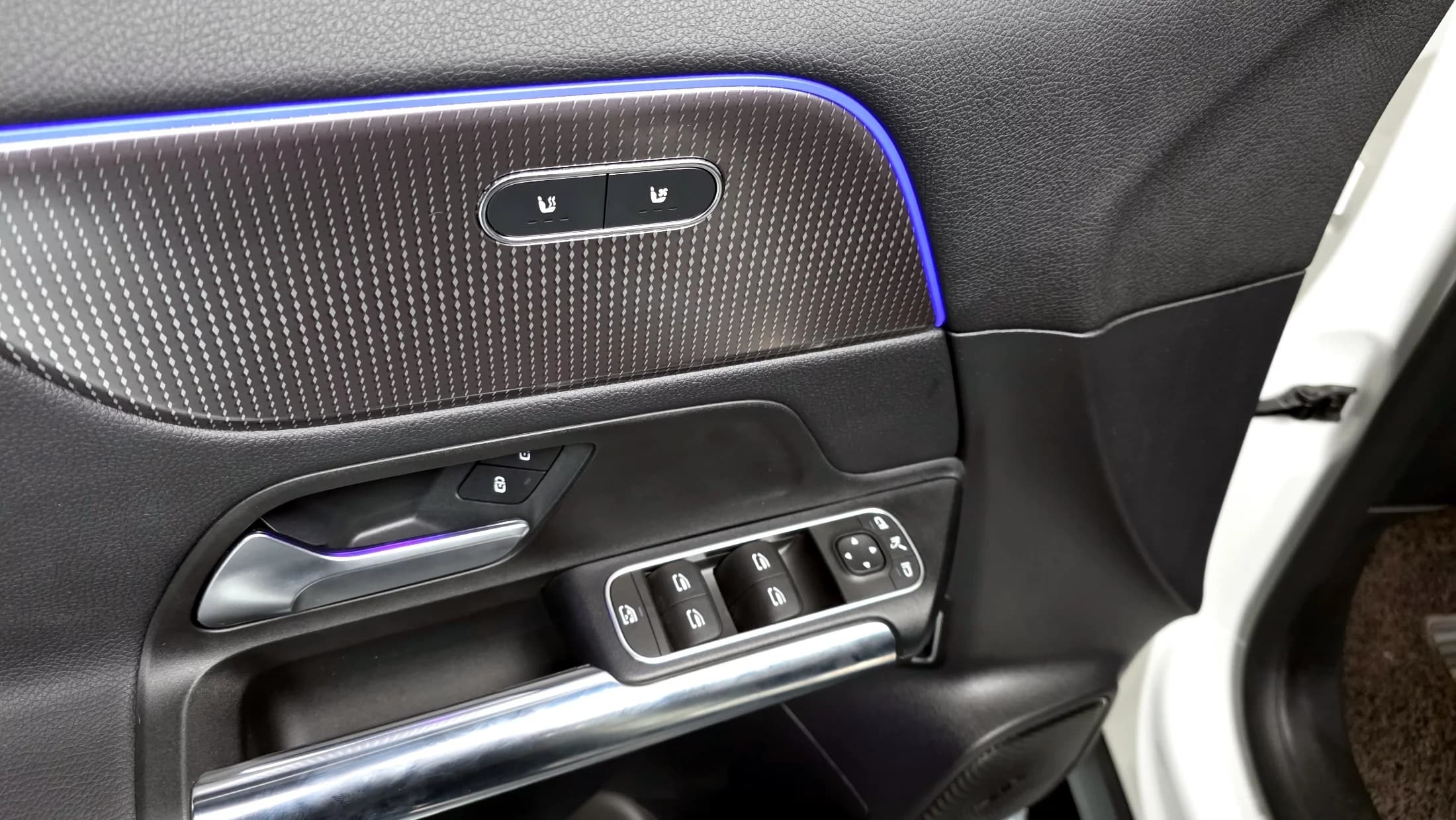 Mercedes-Benz EQA EQA250 AMG Package Plus, электромобиль, 2022 г. 35806 км. — фото 18