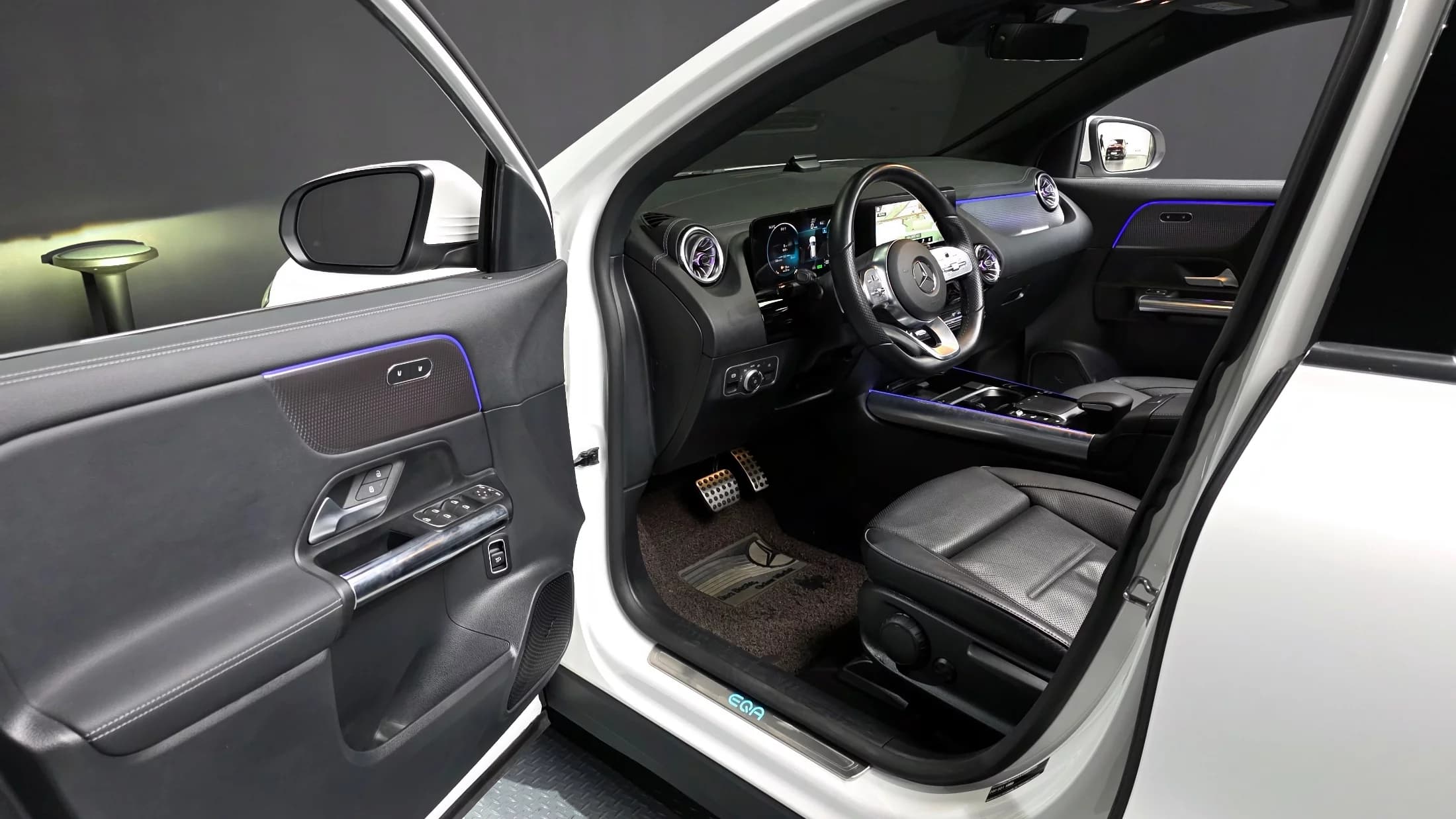 Mercedes-Benz EQA EQA250 AMG Package Plus, электромобиль, 2022 г. 35806 км. — фото 10