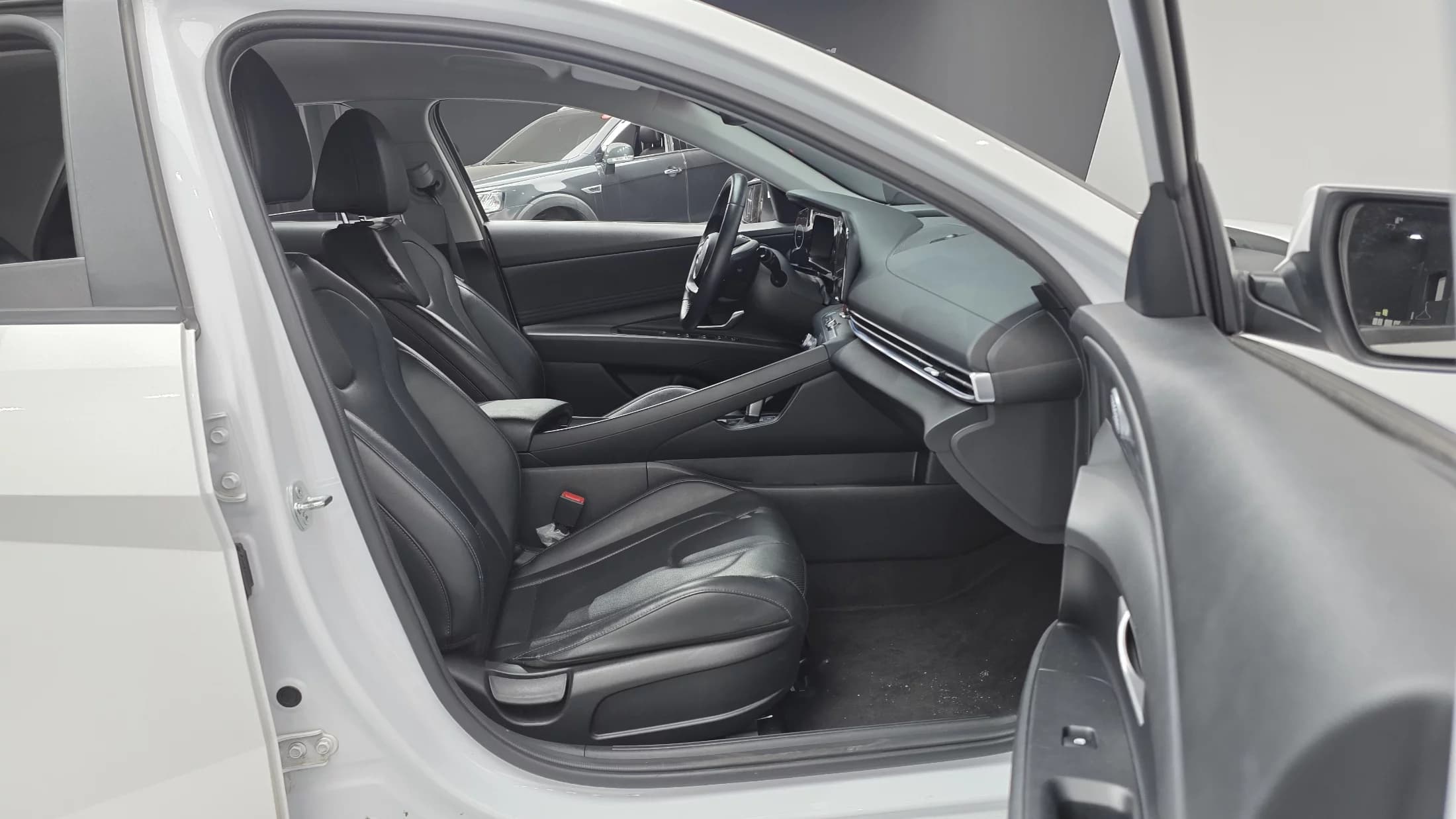 Hyundai AVANTE (Хендай Элантра) 1.6 Modern, 2024 г. 52440 км. — фото 10
