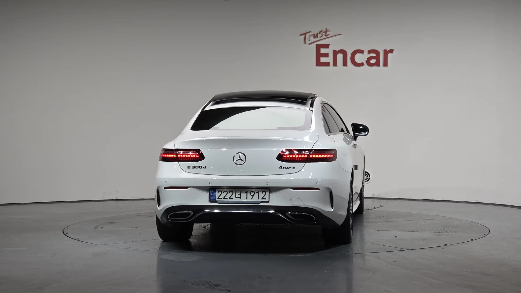 Mercedes-Benz E-Class E300d 4MATIC Coupe, 2023 г. 34747 км. — фото 3