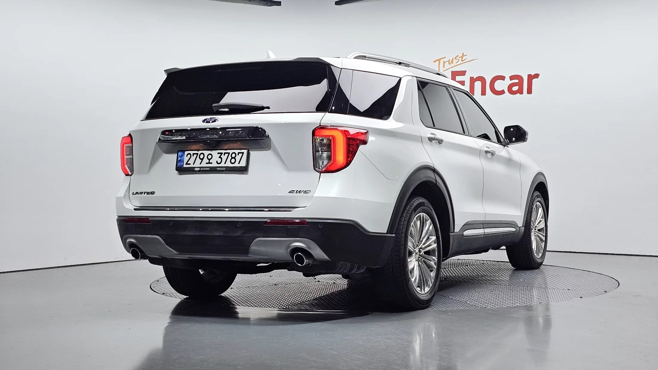 Ford EXPLORER 2.3 LimIted 4WD, 2022 г. 21873 км. — фото 2