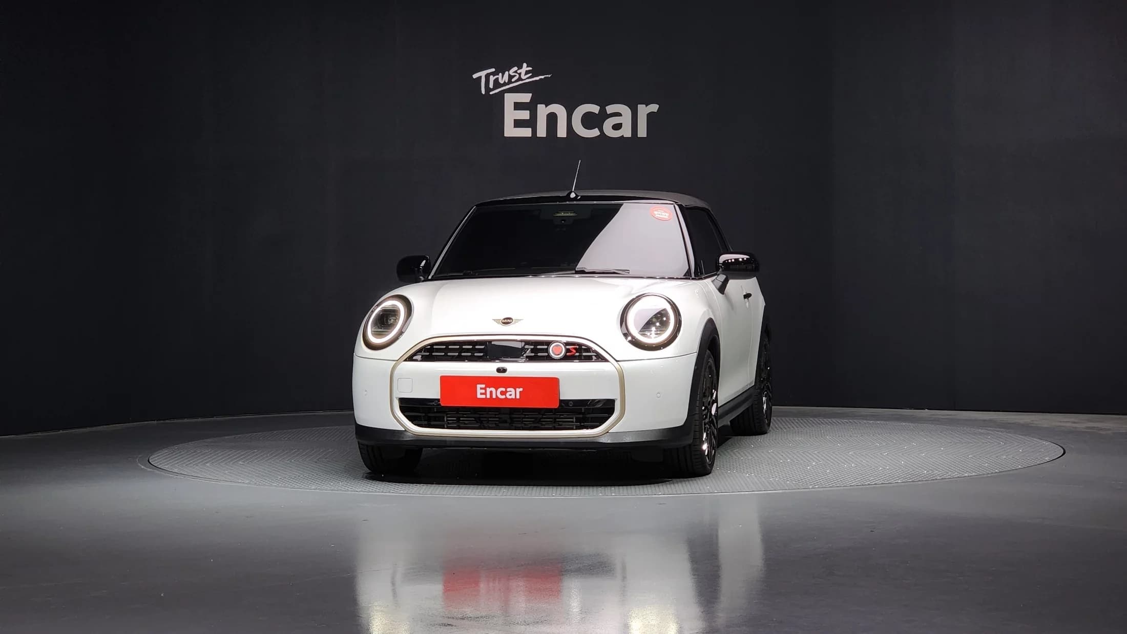 MINI Cooper Convertible Favoured, 2025 г. 8205 км. — фото 3