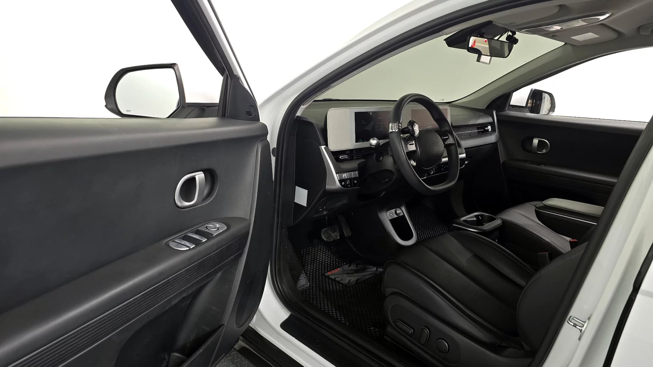 Hyundai Ioniq 5 Long range Commercial, электромобиль, 2022 г. 209455 км. — фото 11