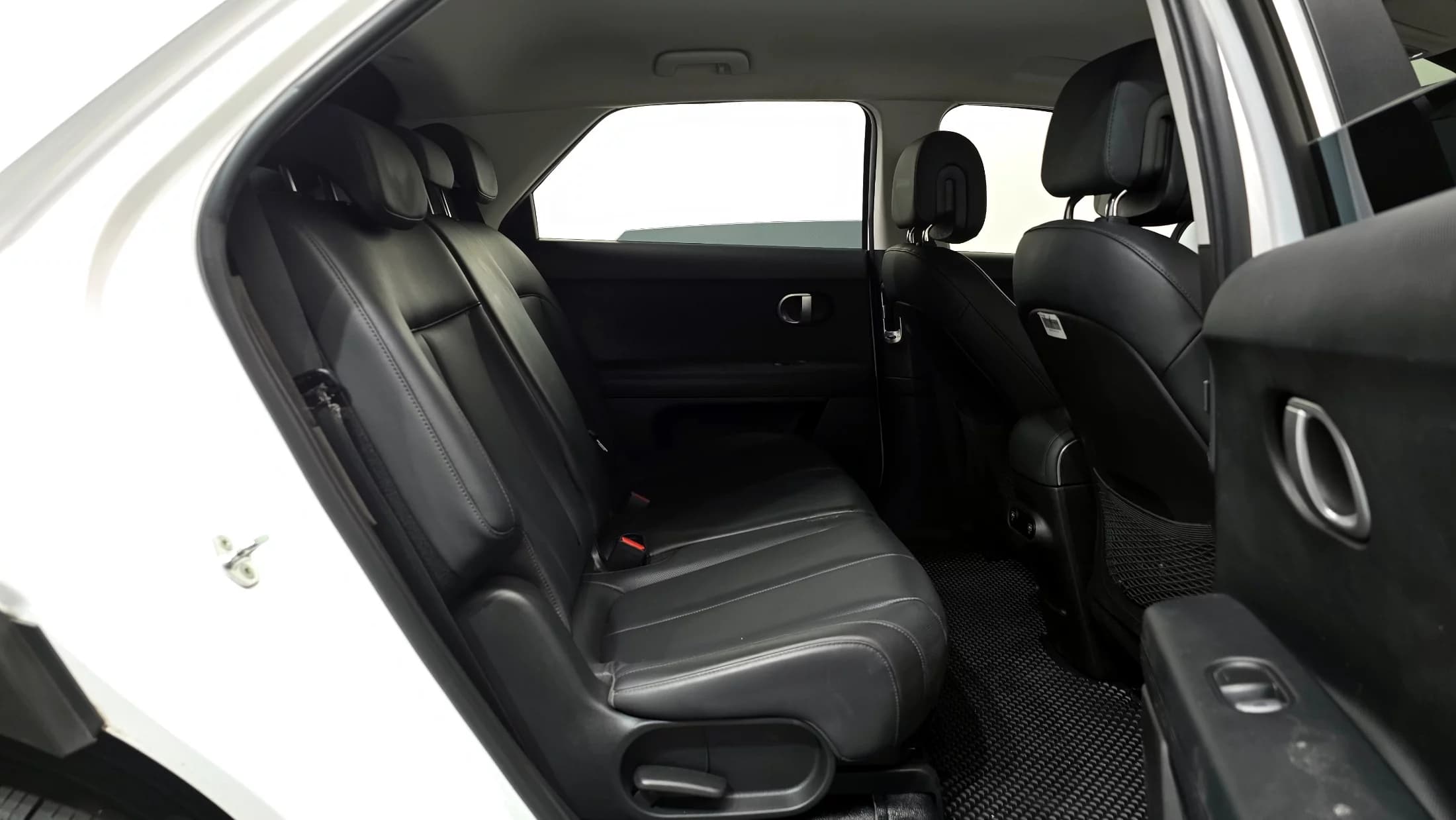 Hyundai Ioniq 5 Long range Commercial, электромобиль, 2022 г. 209455 км. — фото 12
