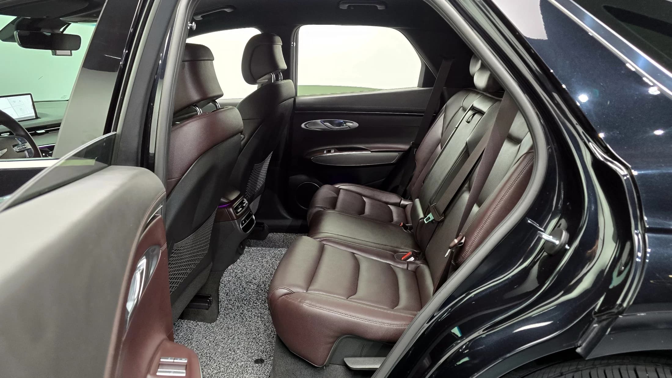 Genesis GV70 2.5T Gasoline AWD, 2021 г. 54761 км. — фото 12