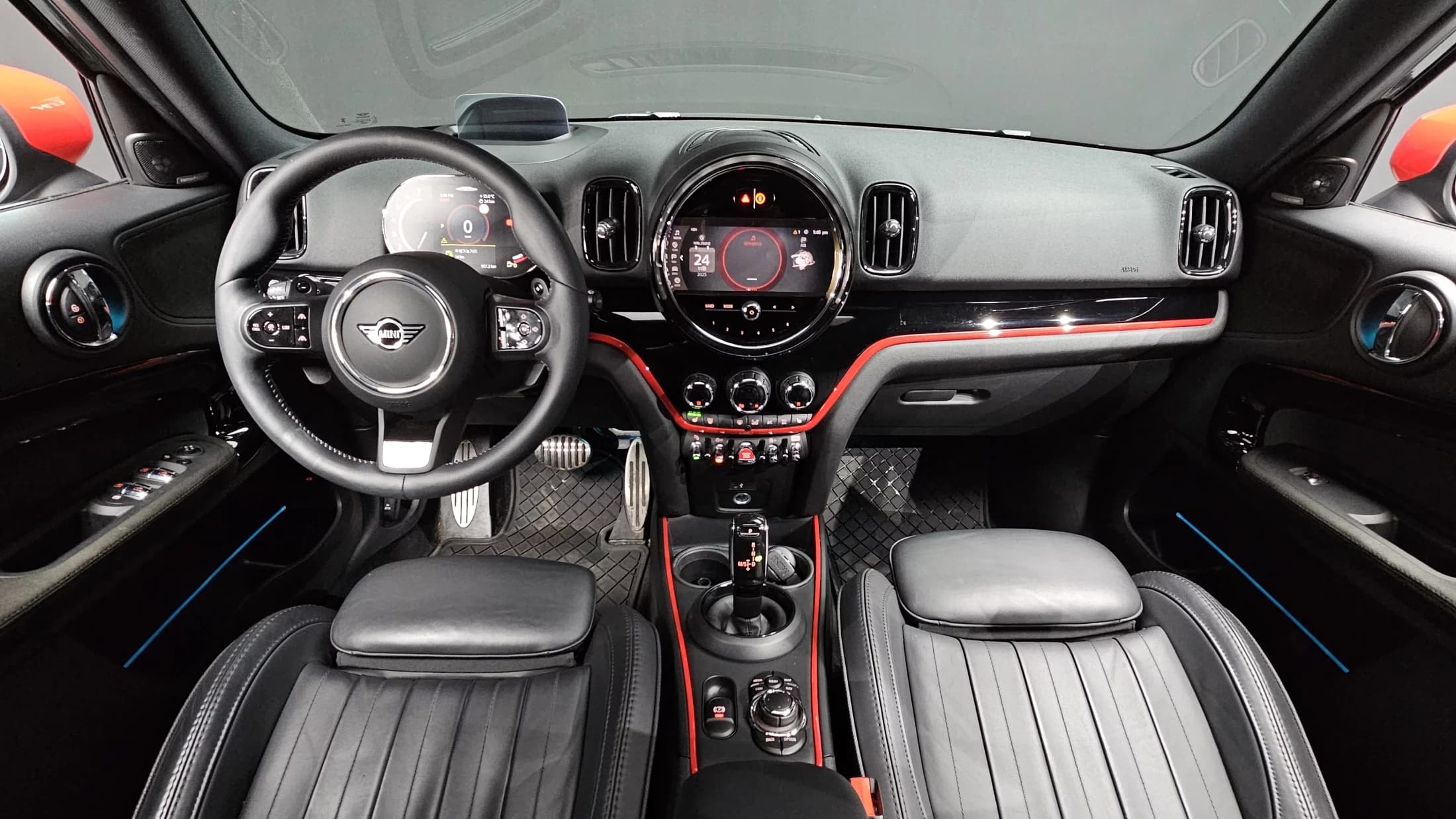 MINI Countryman JCW Launch Pack 2nd Gen, 2023 г. 32049 км. — фото 14