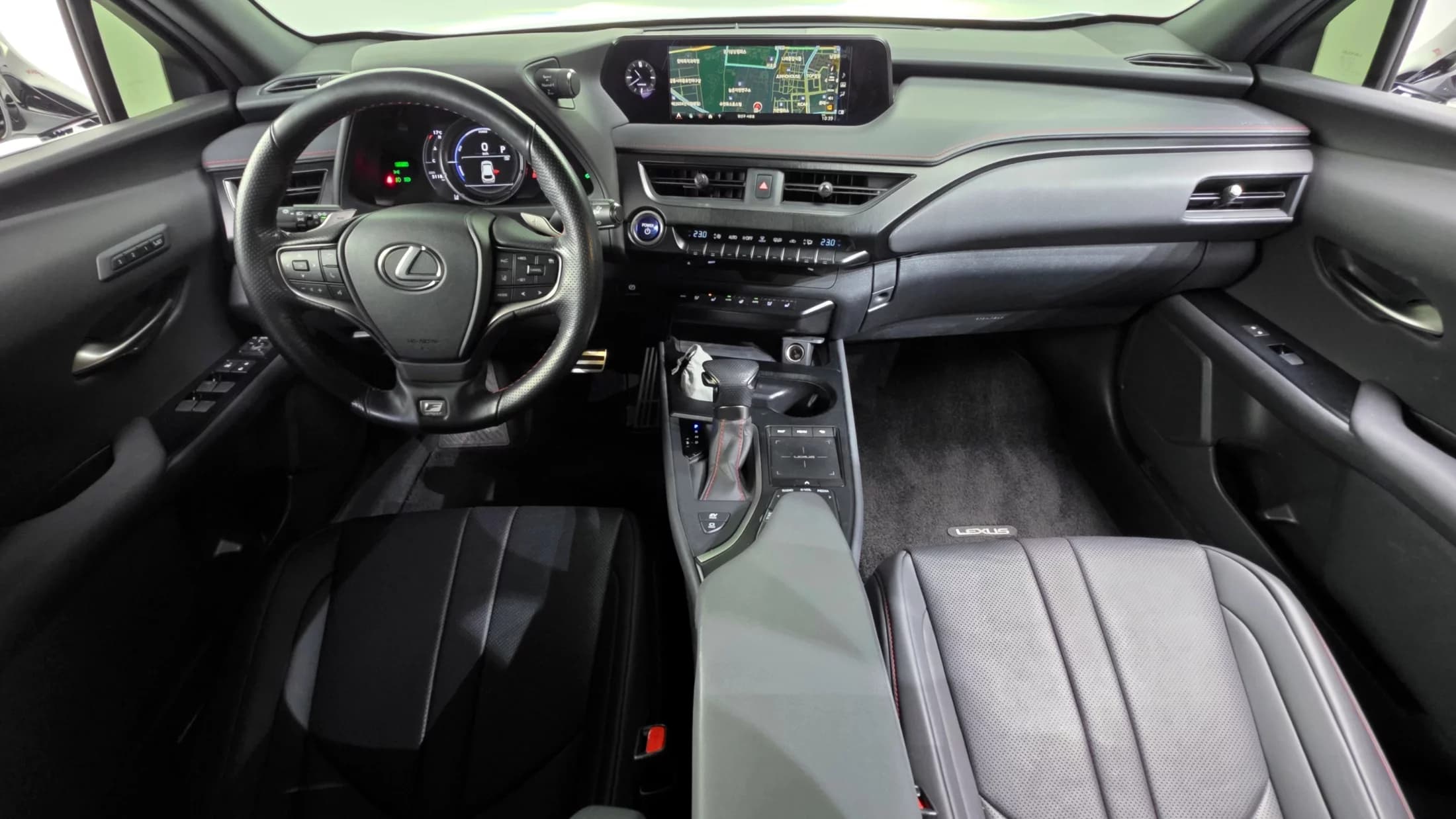 Lexus UX 2.0 F-Sport 2WD, гибрид, 2021 г. 51285 км. — фото 7