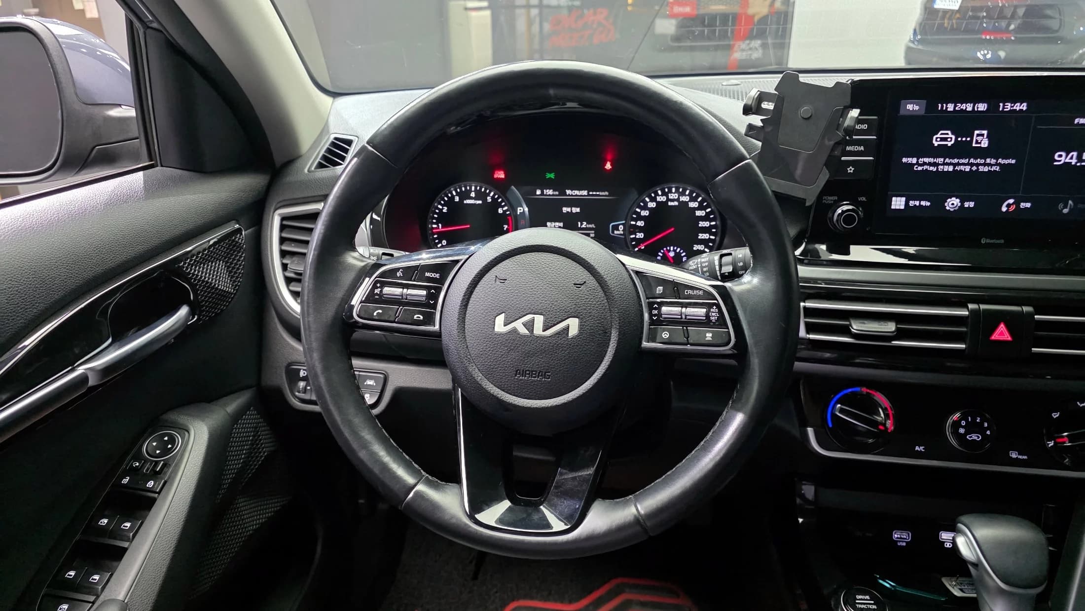 Kia Seltos Gasoline 1.6 Turbo 2WD Signature, 2022 г. 43751 км. — фото 13
